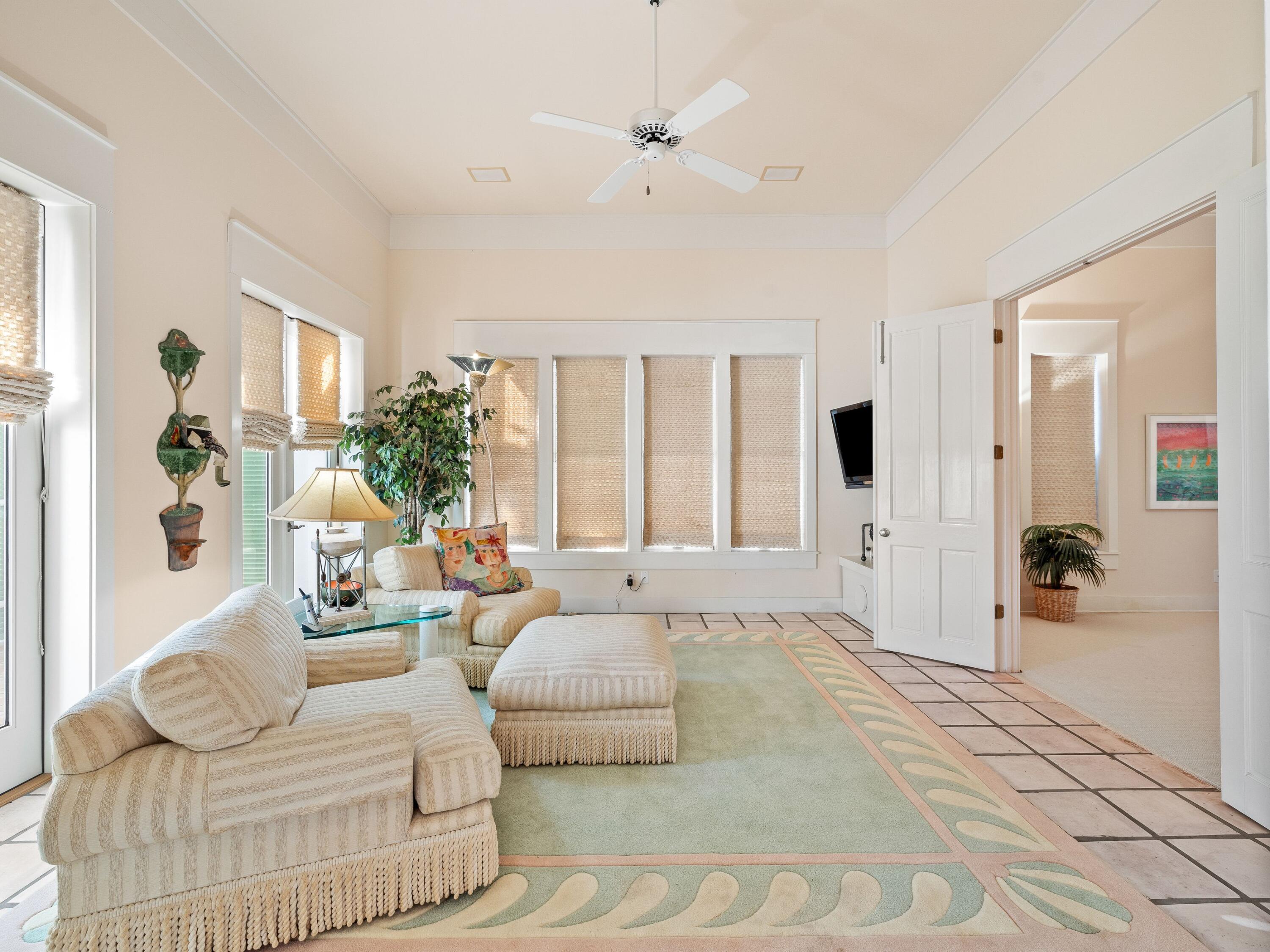 338 Rue Caribe