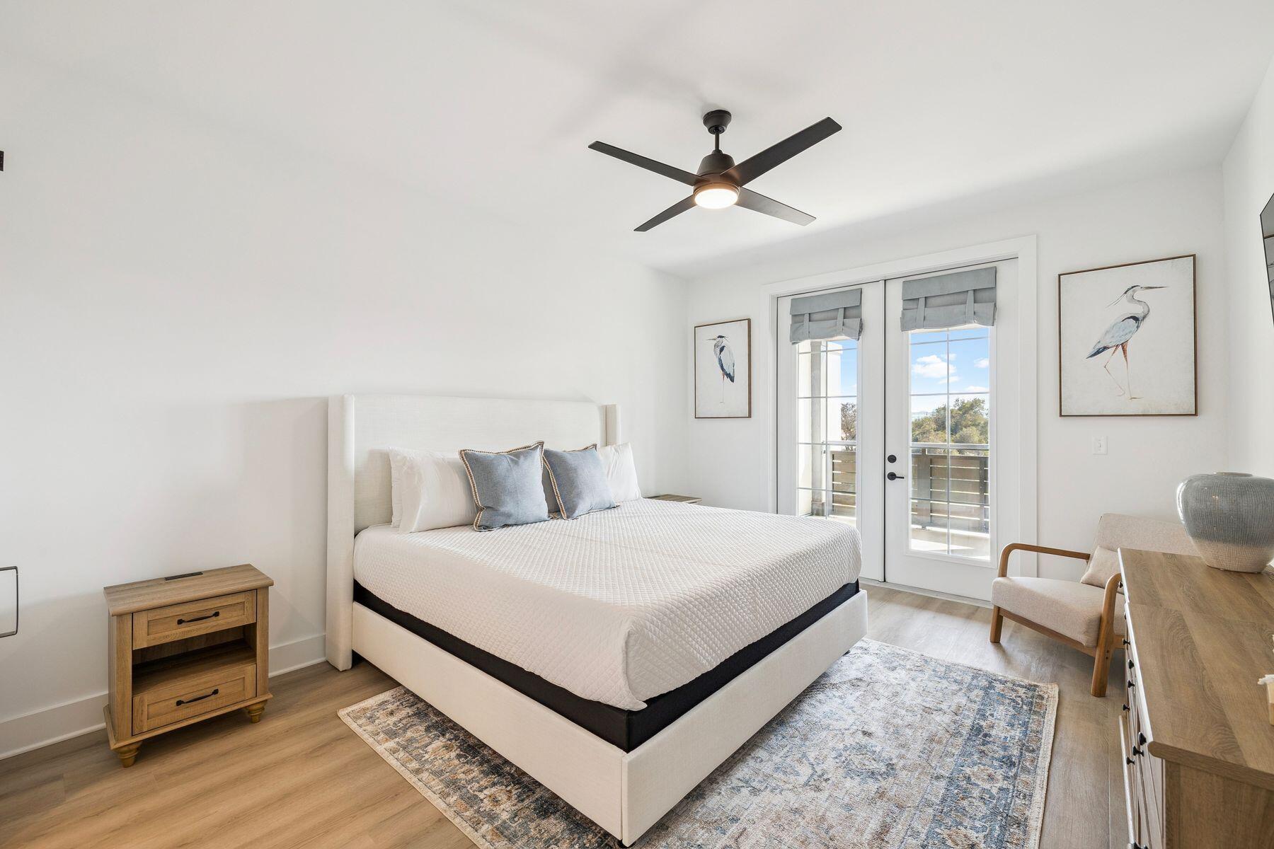 277 N The Grove Drive 334