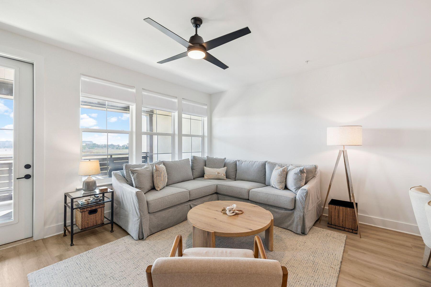 277 N The Grove Drive 334