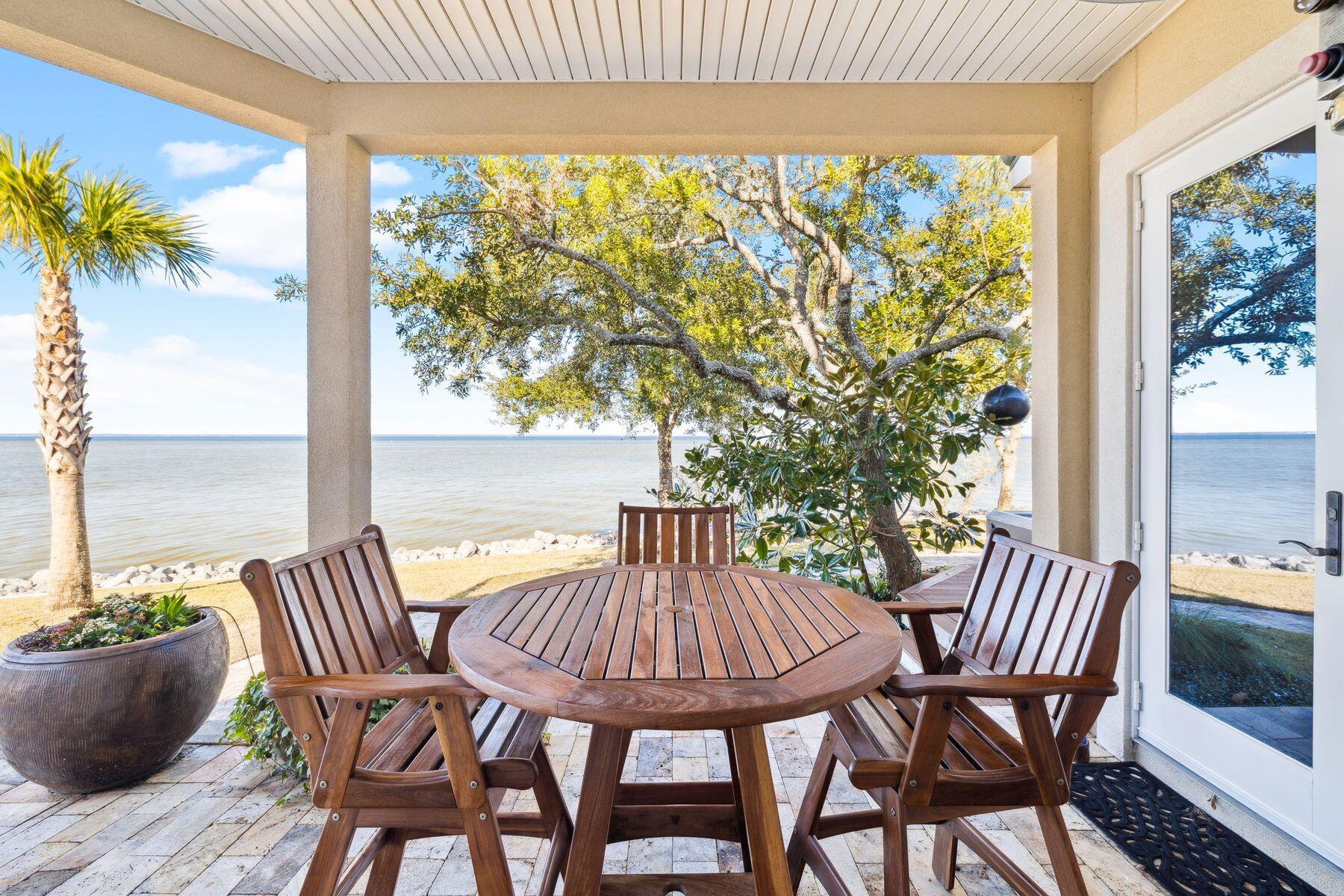 221 Bay Circle Drive