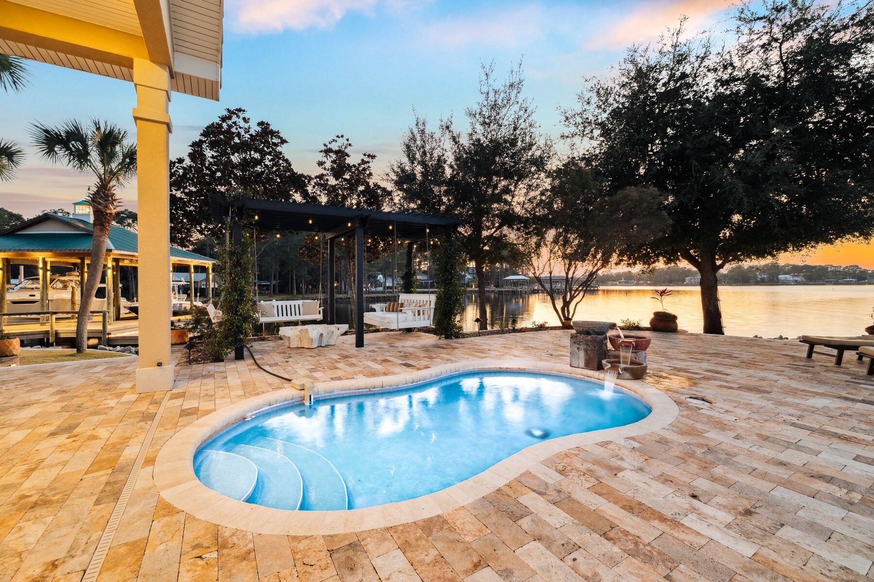 221 Bay Circle Drive