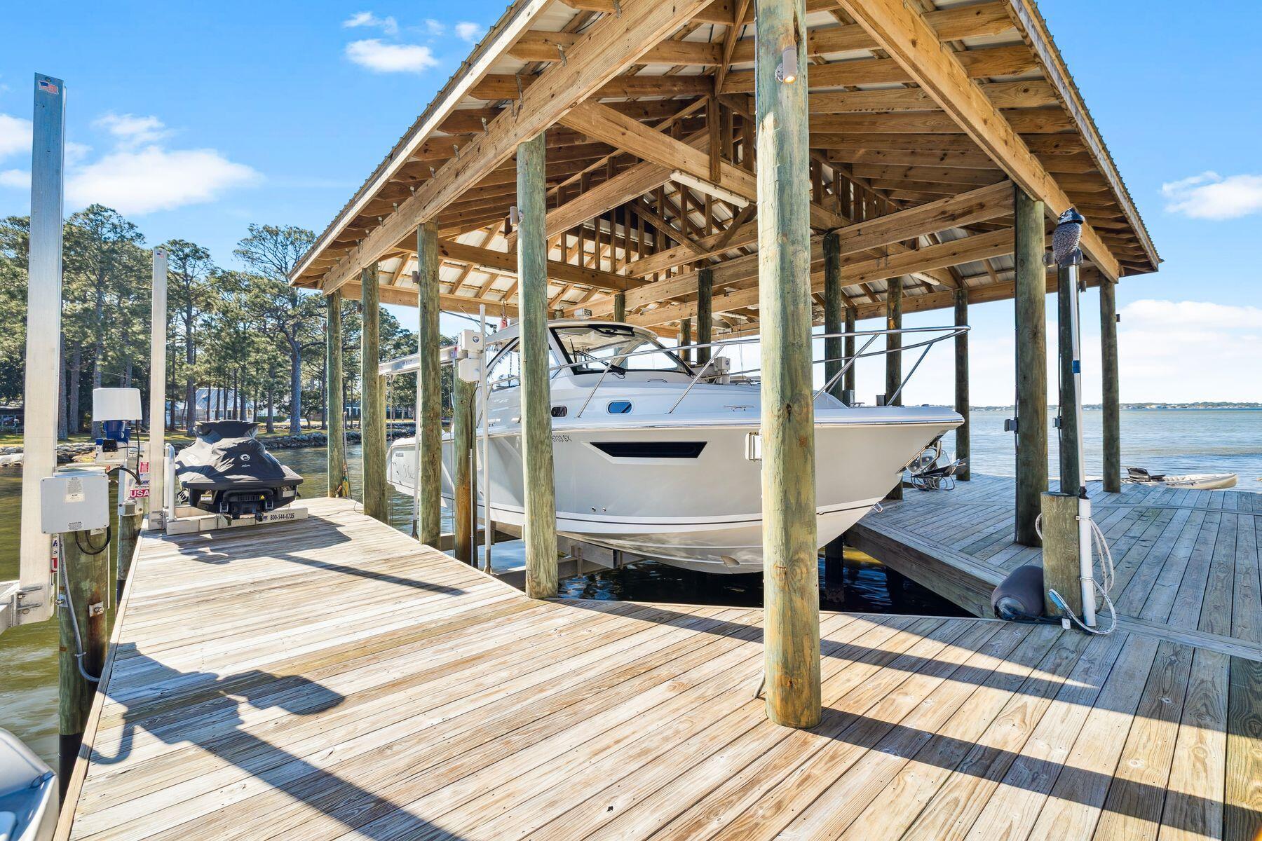 221 Bay Circle Drive