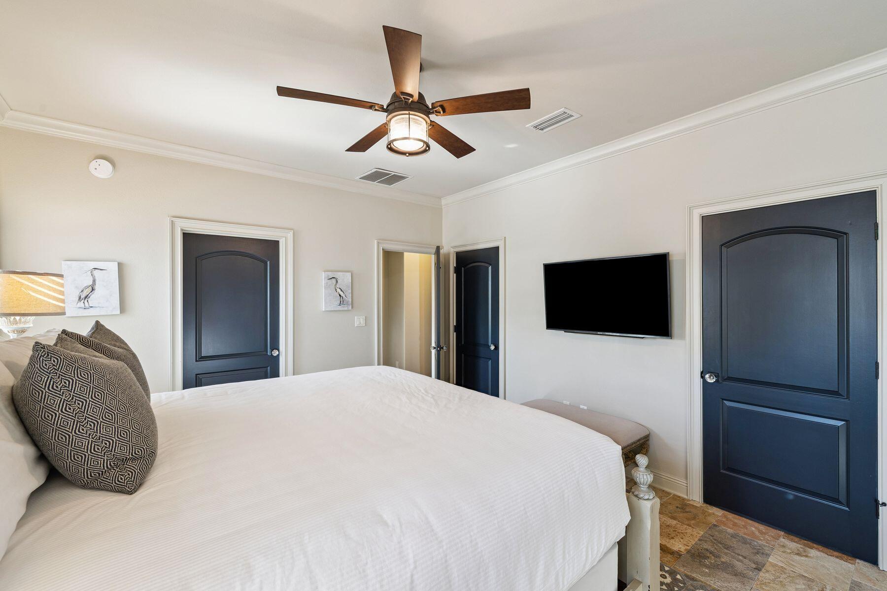 221 Bay Circle Drive