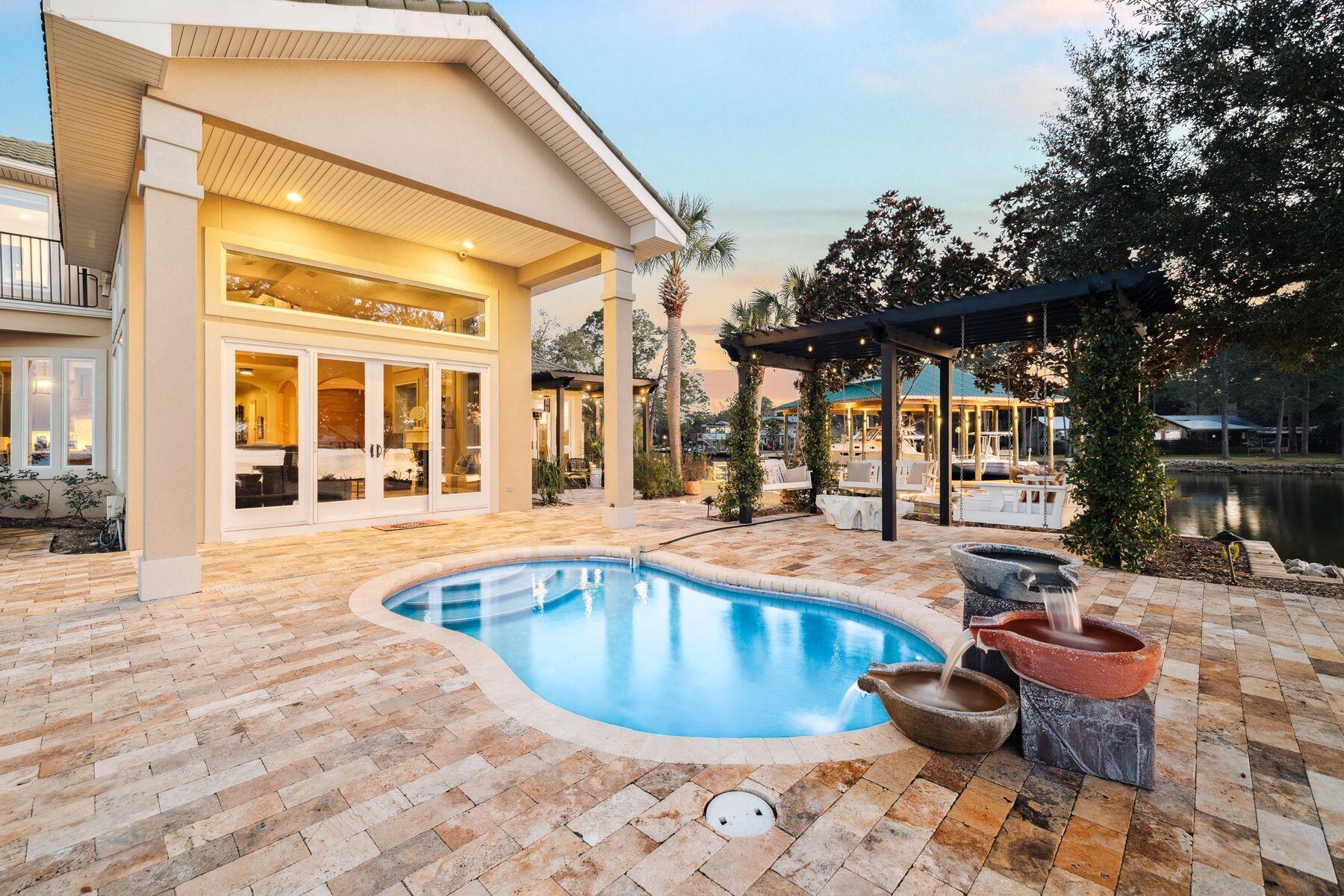 221 Bay Circle Drive