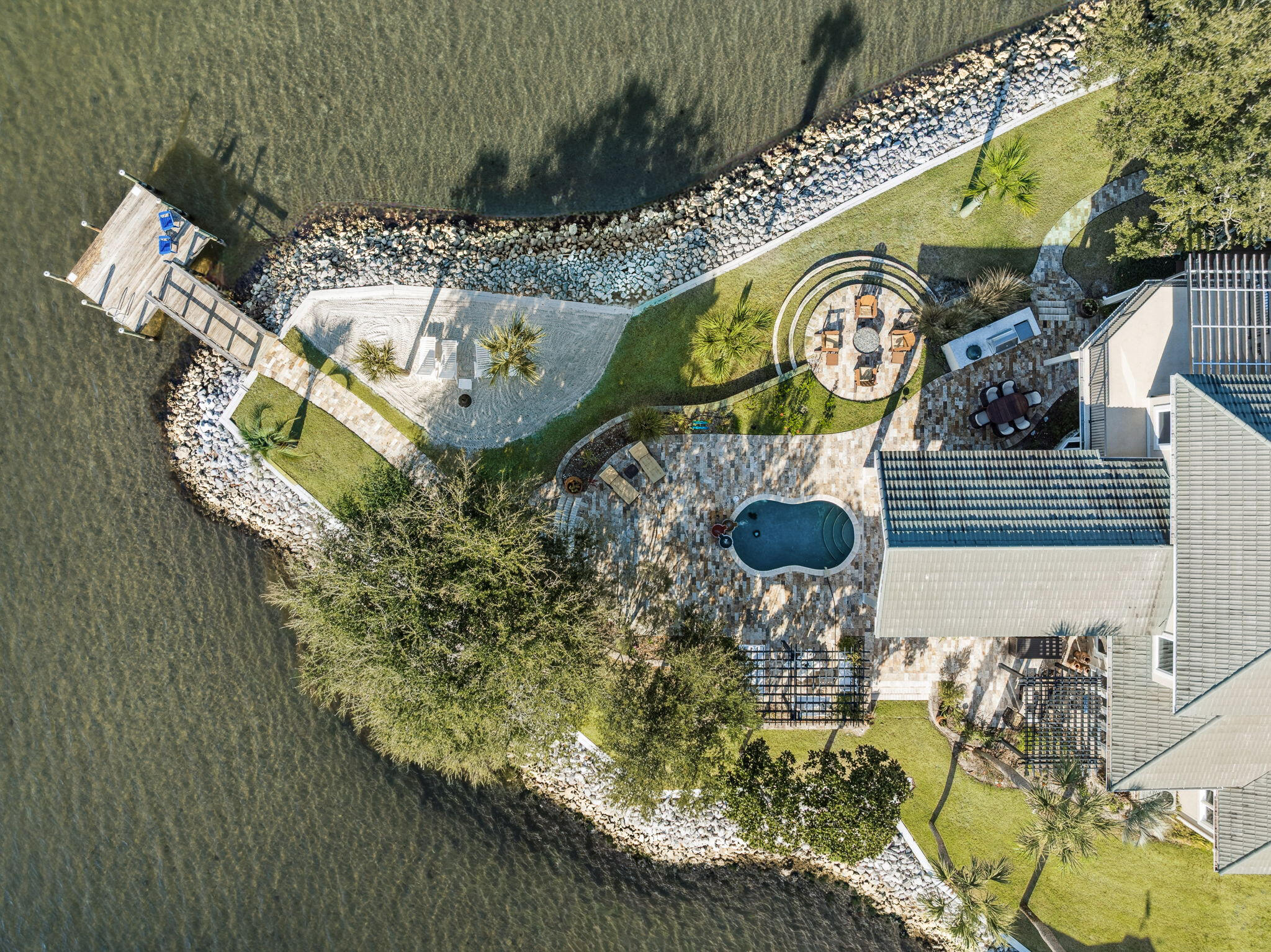 221 Bay Circle Drive