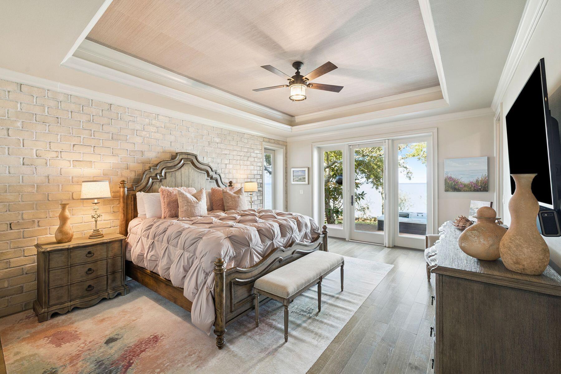 221 Bay Circle Drive