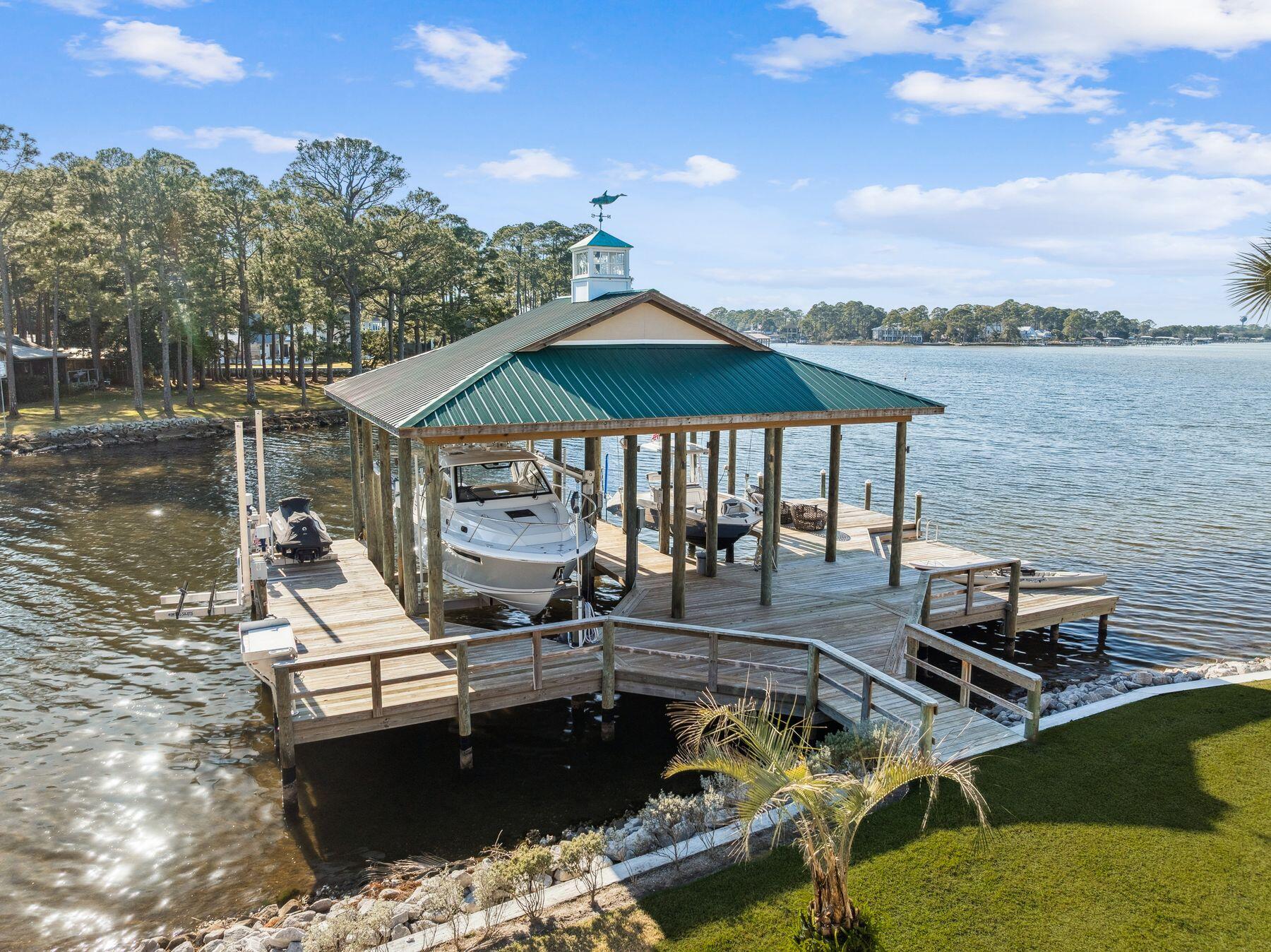 221 Bay Circle Drive