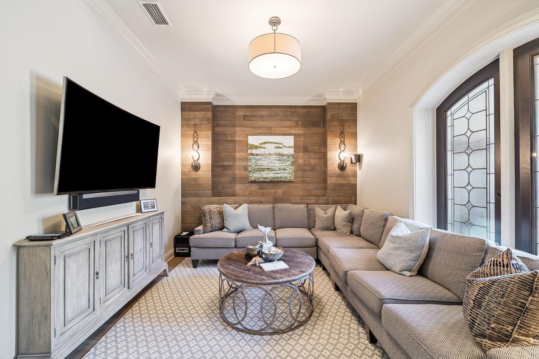 221 Bay Circle Drive