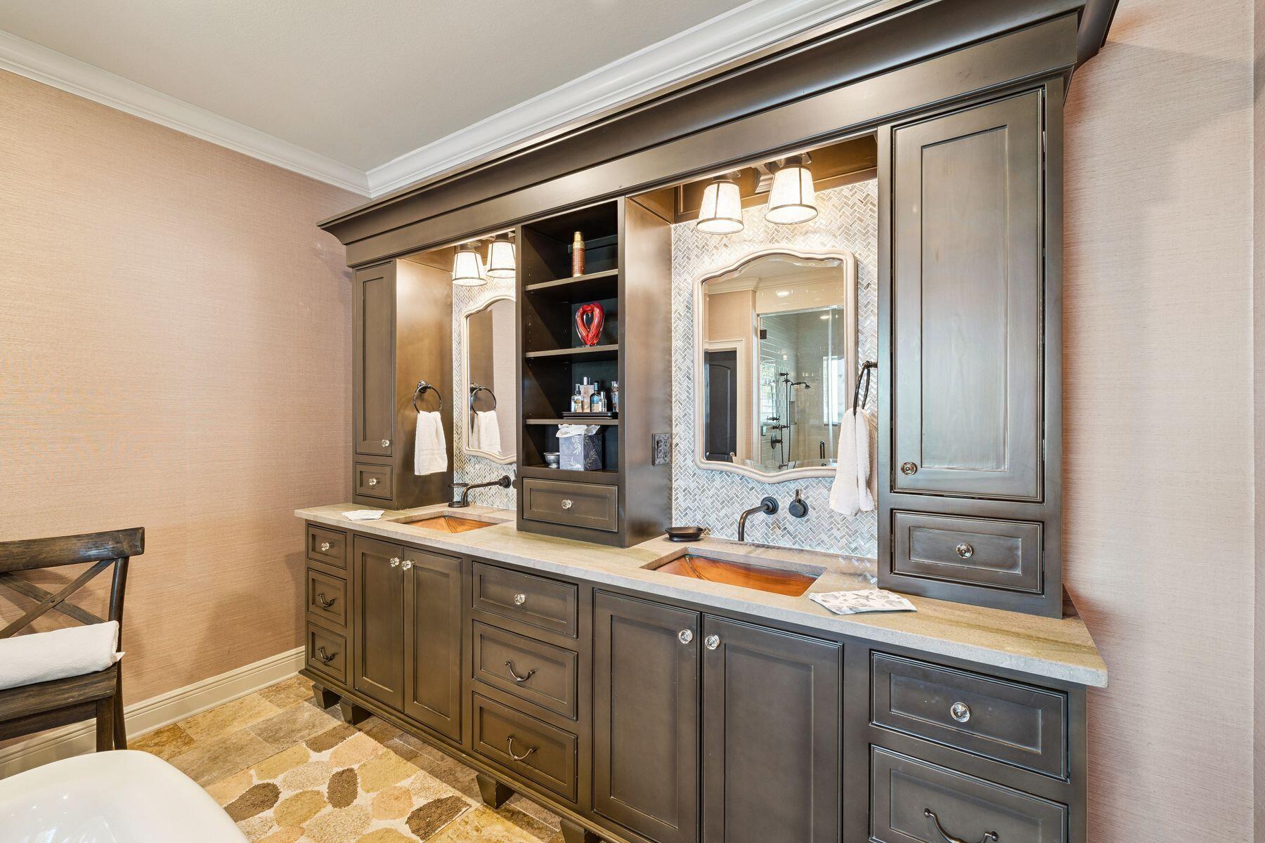 221 Bay Circle Drive