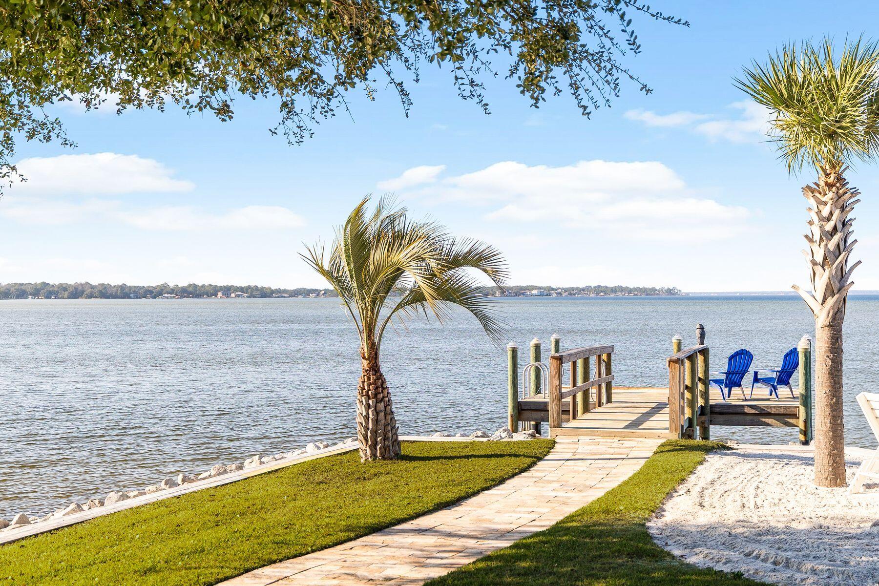 221 Bay Circle Drive