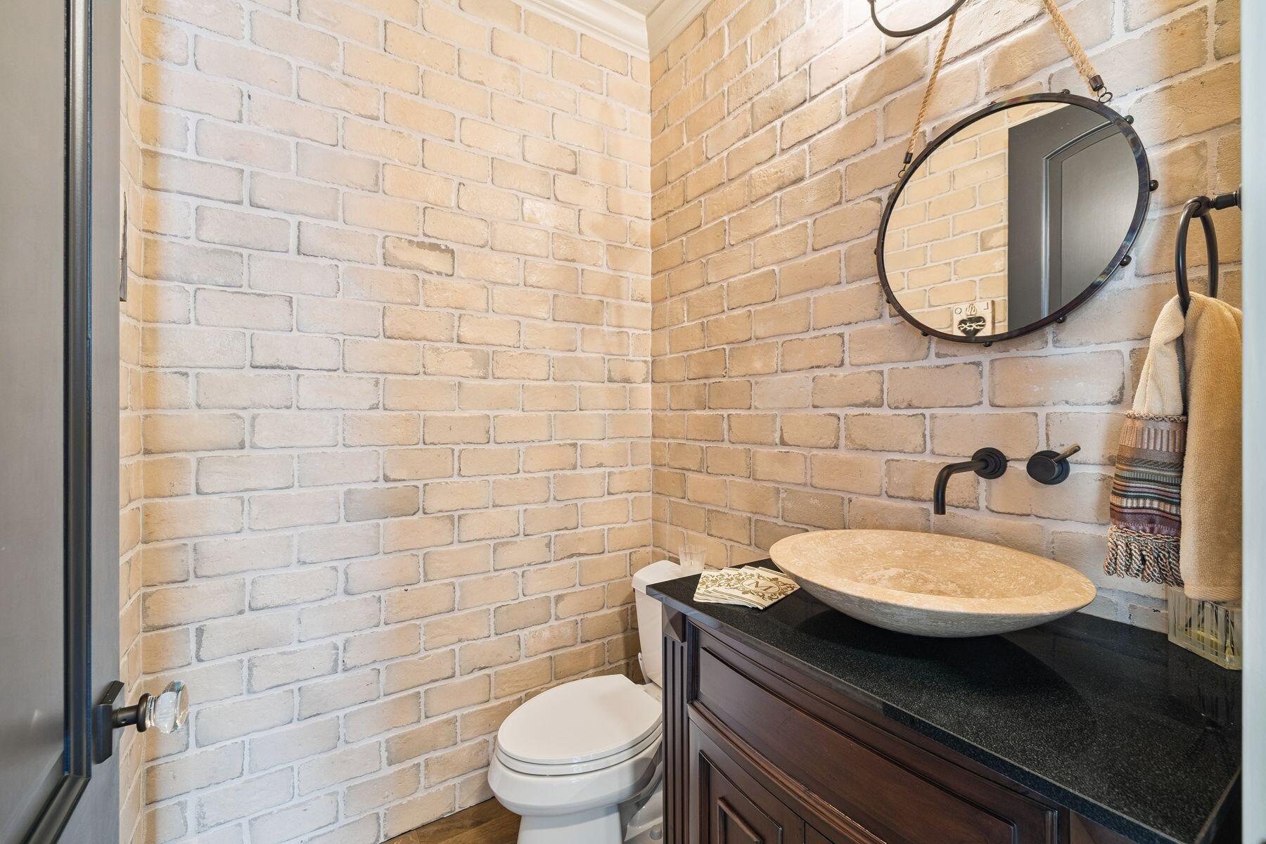 221 Bay Circle Drive