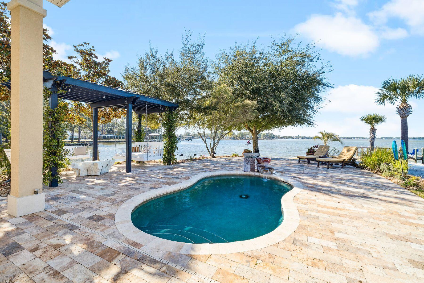 221 Bay Circle Drive