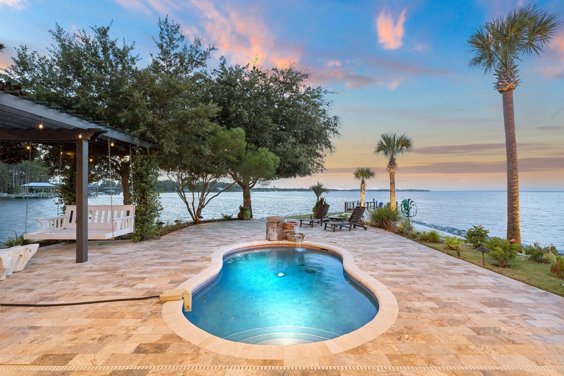 221 Bay Circle Drive