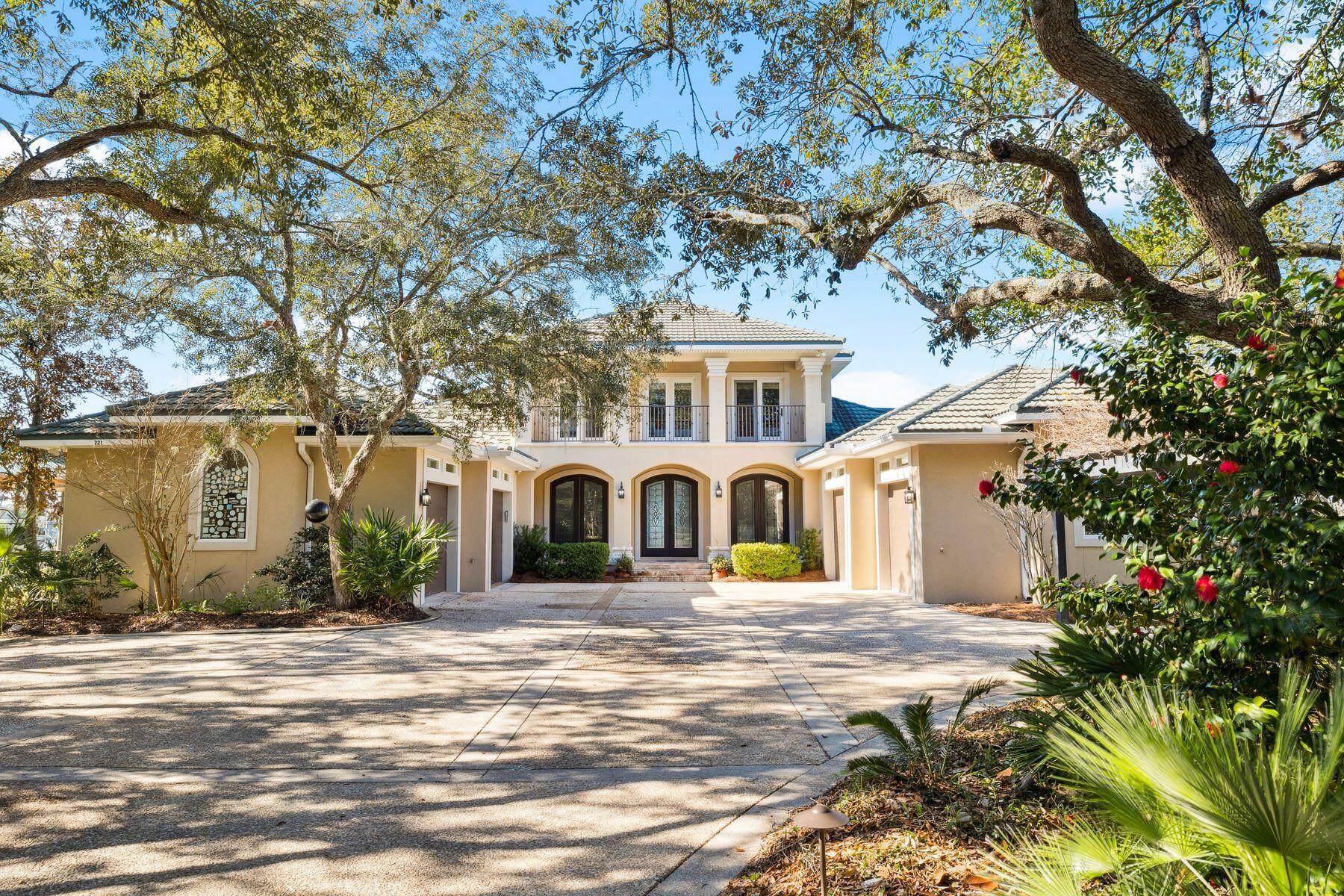 221 Bay Circle Drive