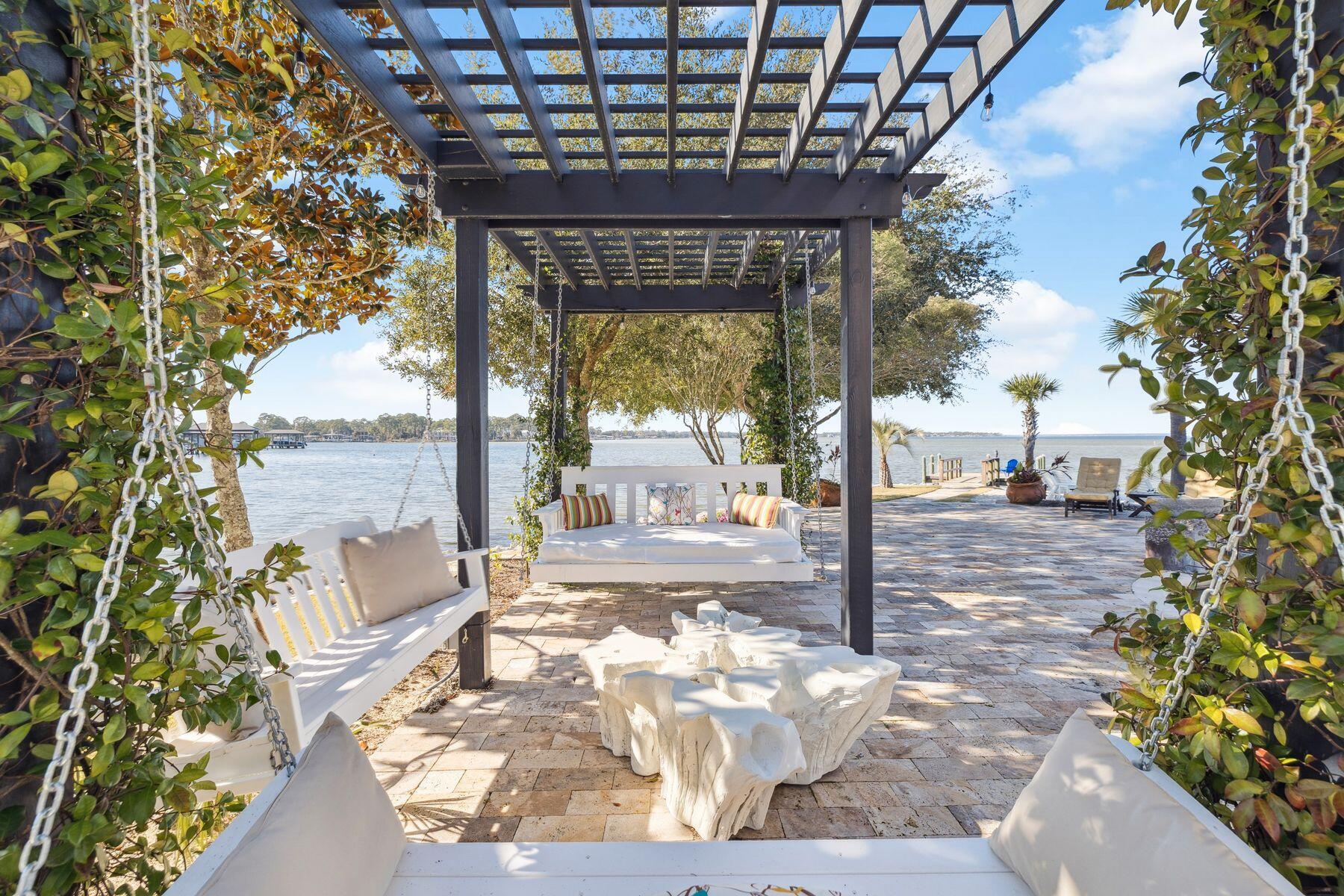 221 Bay Circle Drive