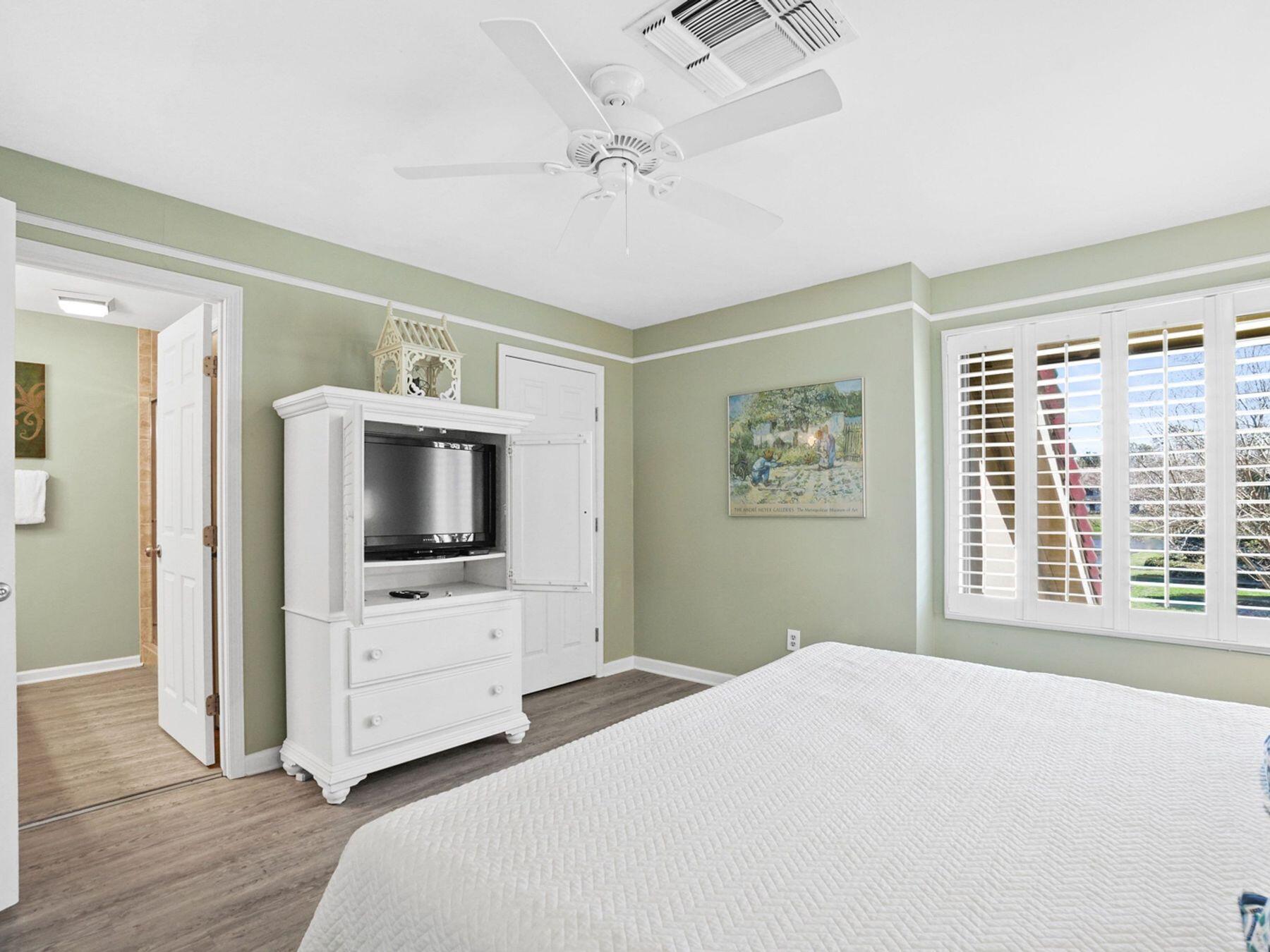 5115 Beachwalk Circle 5115