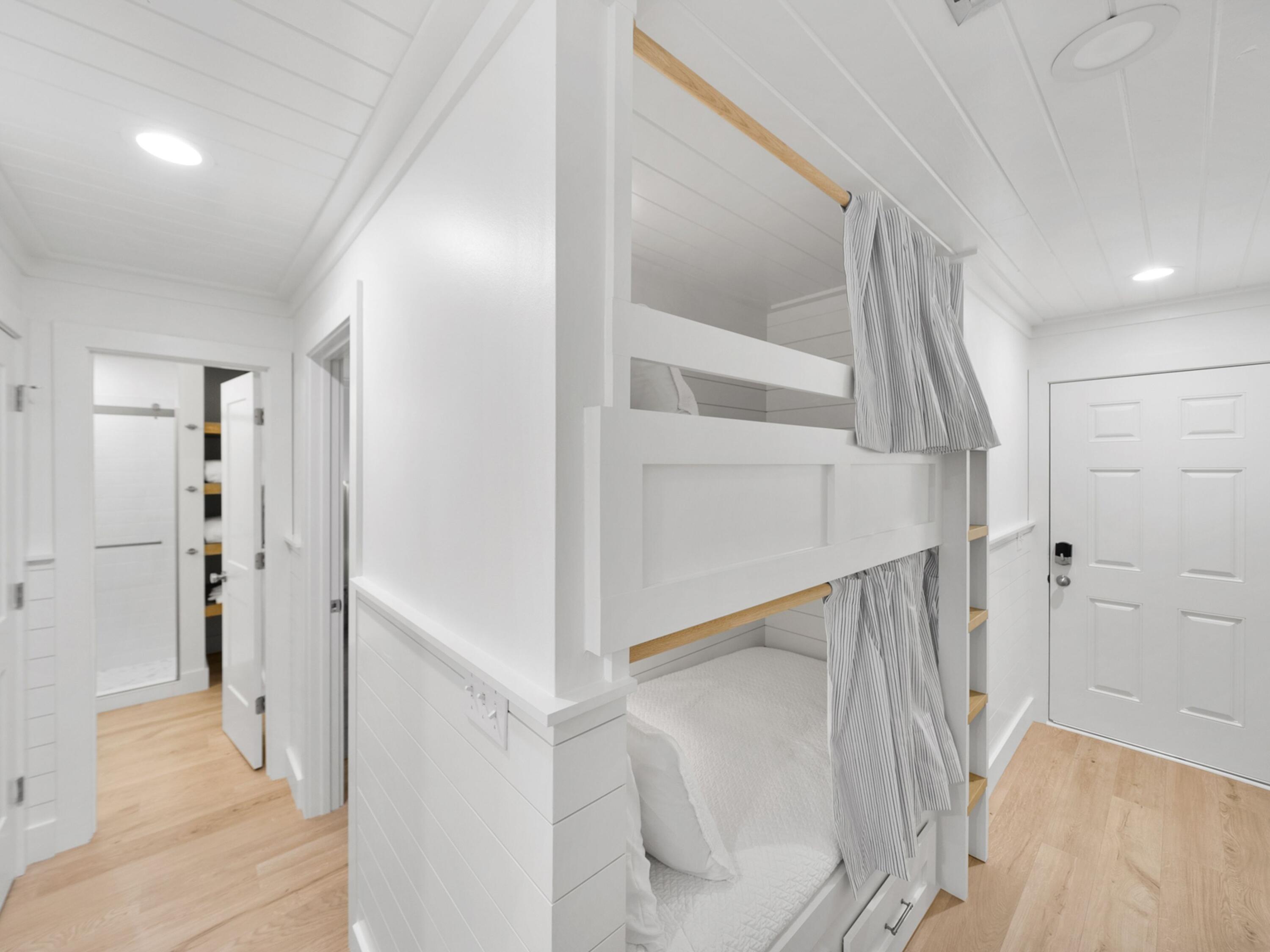 81 S Orange Street # 205