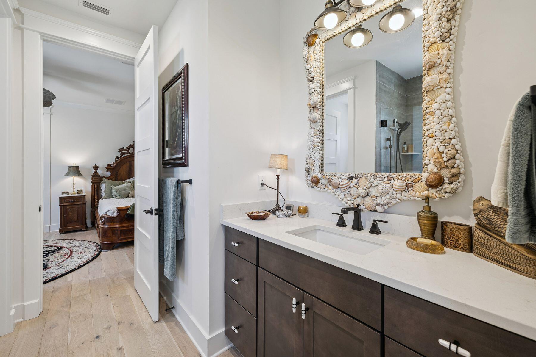 113 White Cliffs Drive