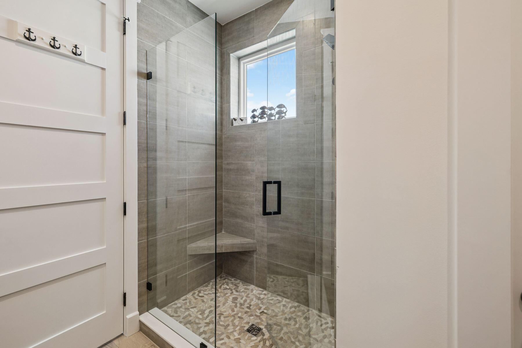 113 White Cliffs Drive