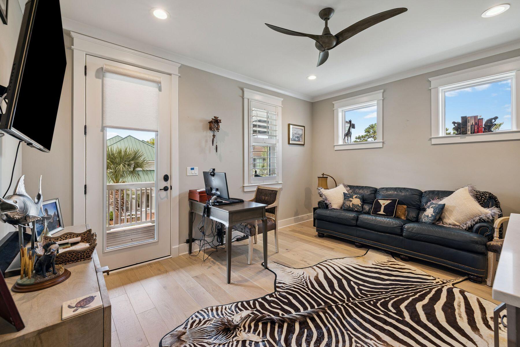 113 White Cliffs Drive