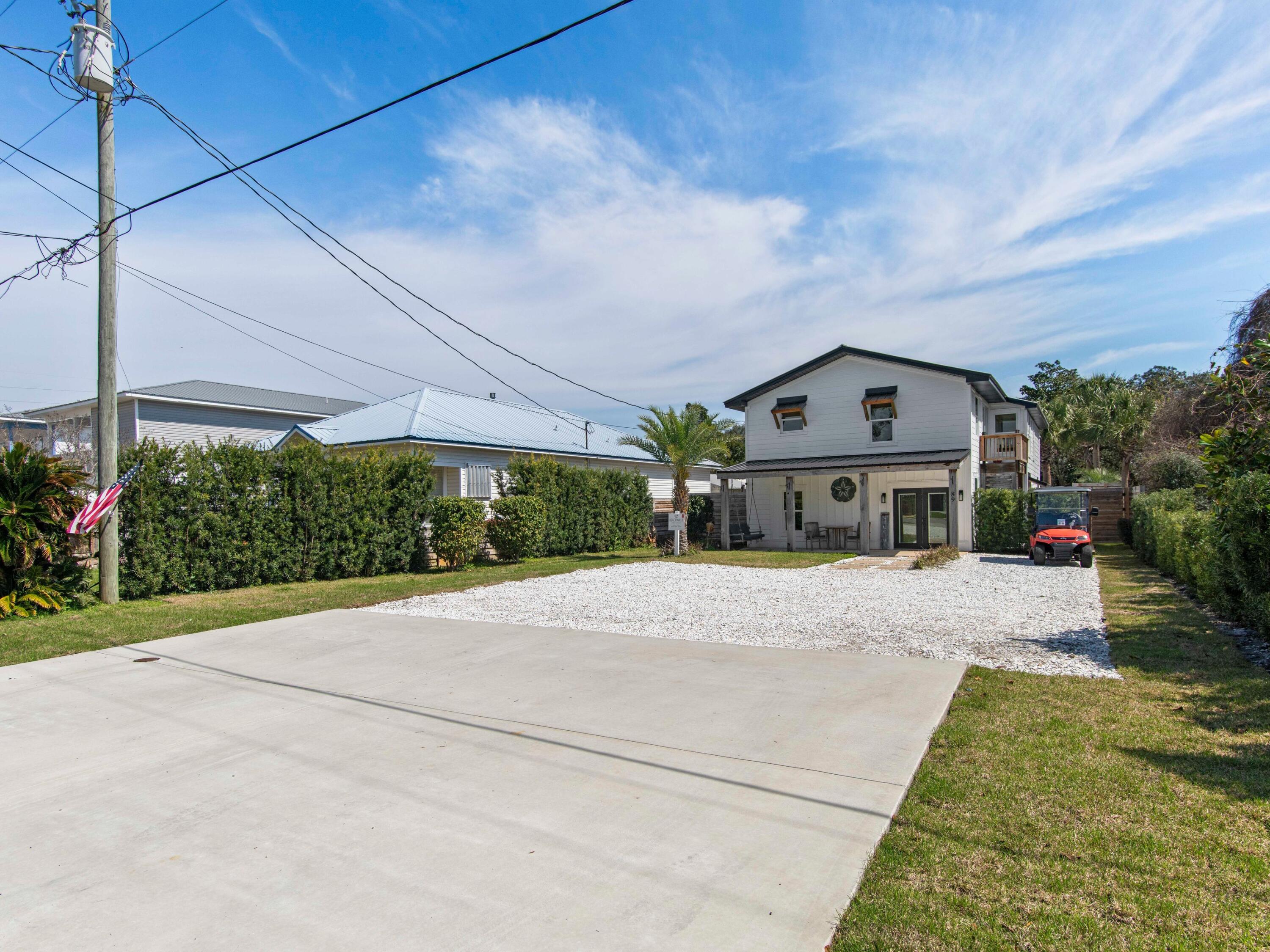 89 Tarpon Street