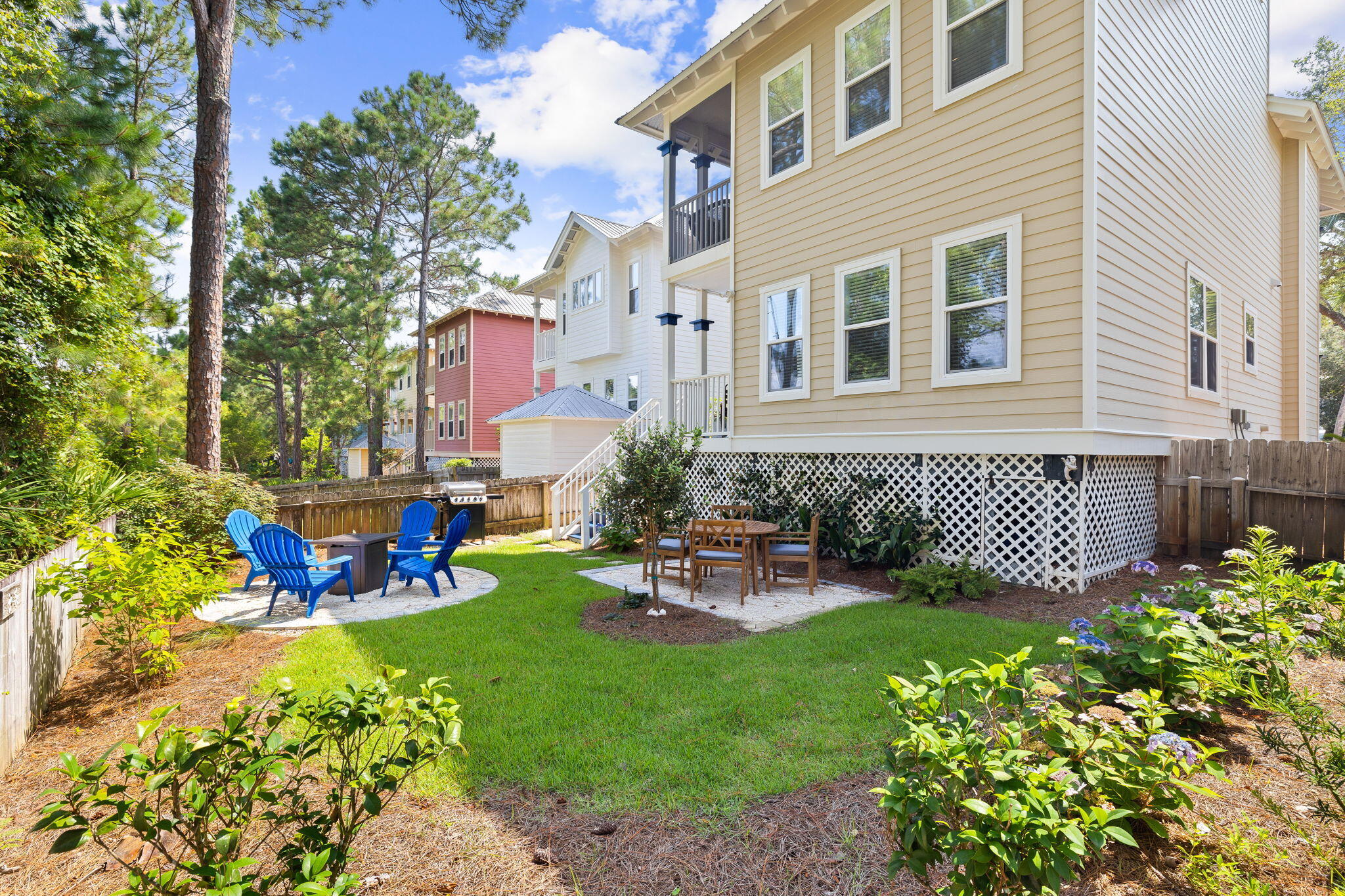 284 Hidden Lake Way