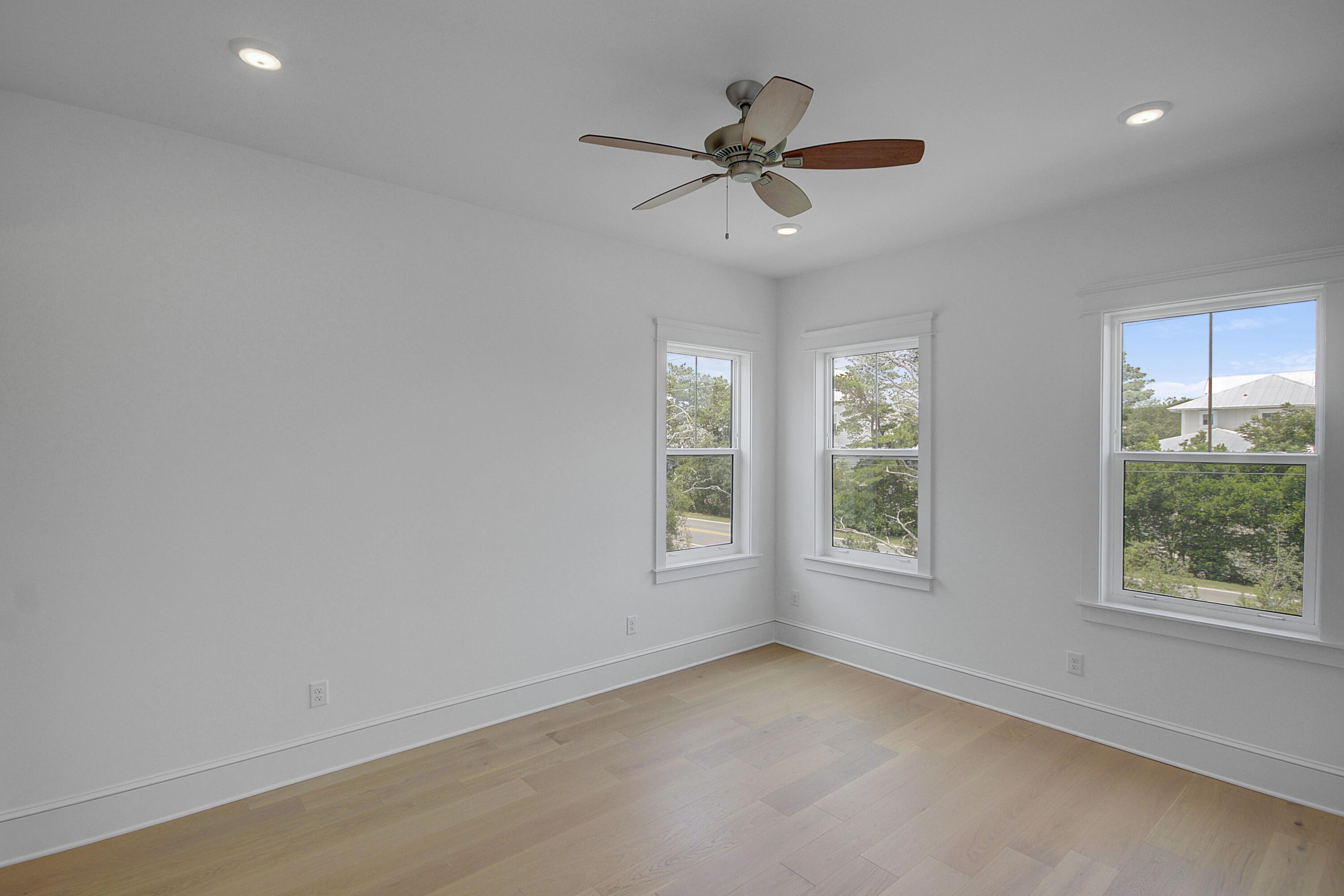 139 Seaboard Lane