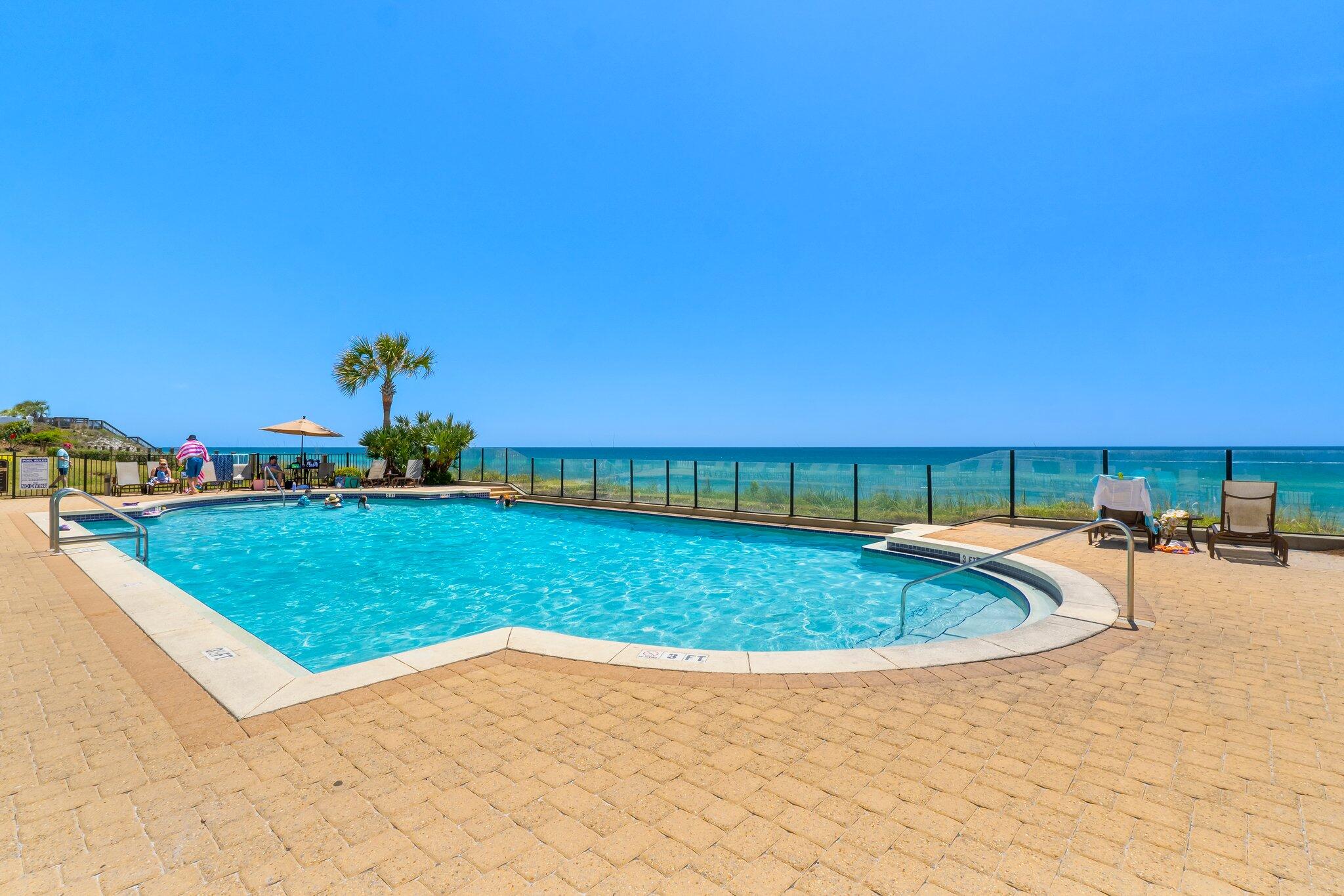 2421 W County Highway 30A, UNIT D104