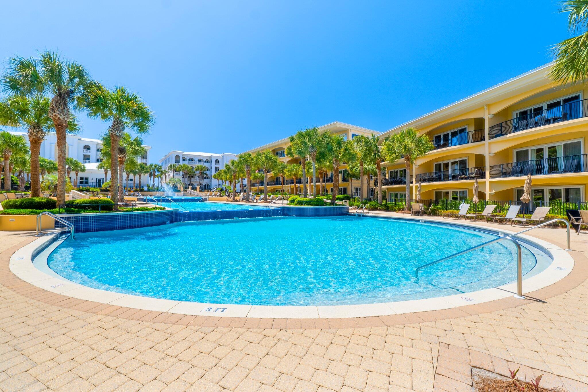 2421 W County Highway 30A, UNIT D104
