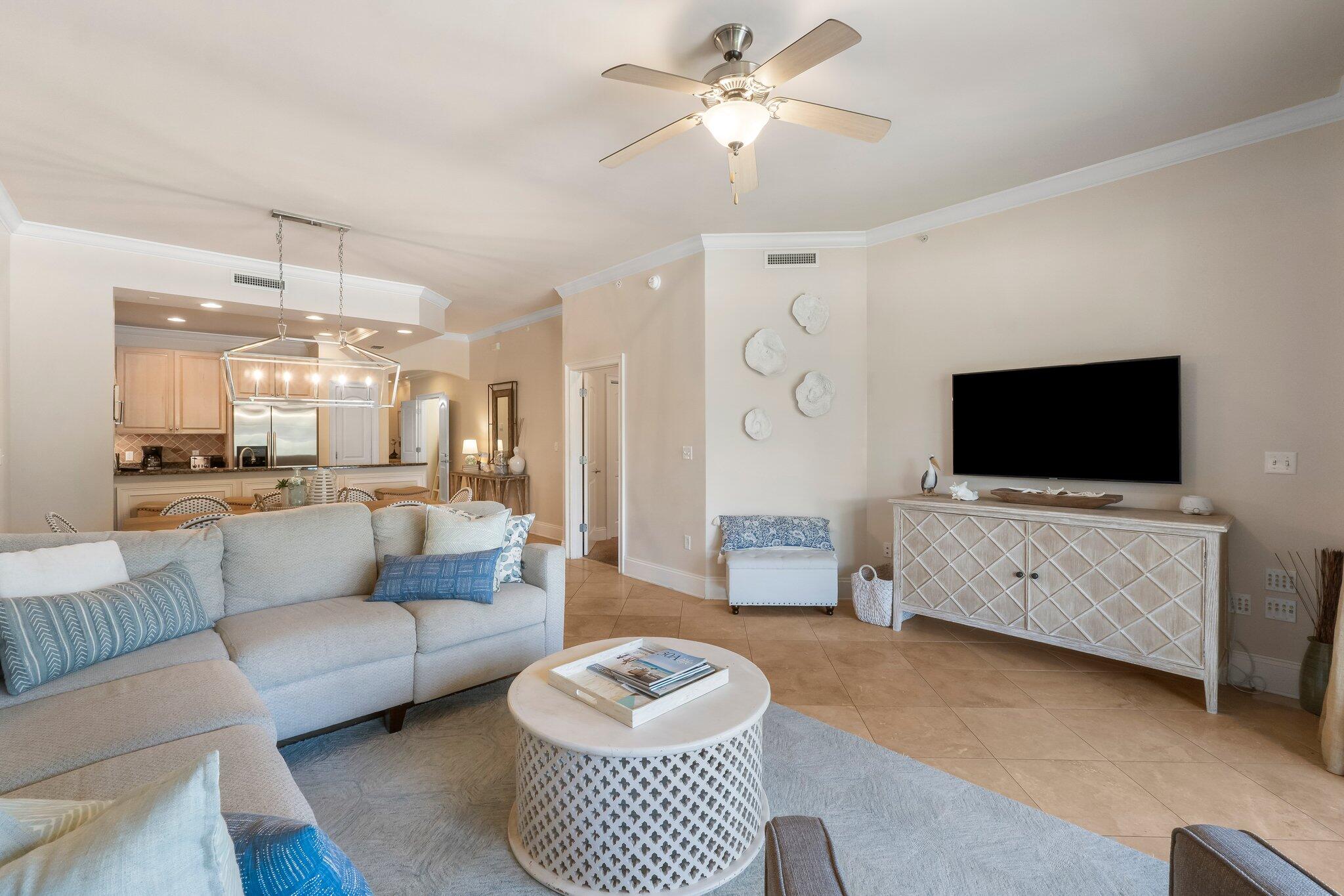 2421 W County Highway 30A, UNIT D104