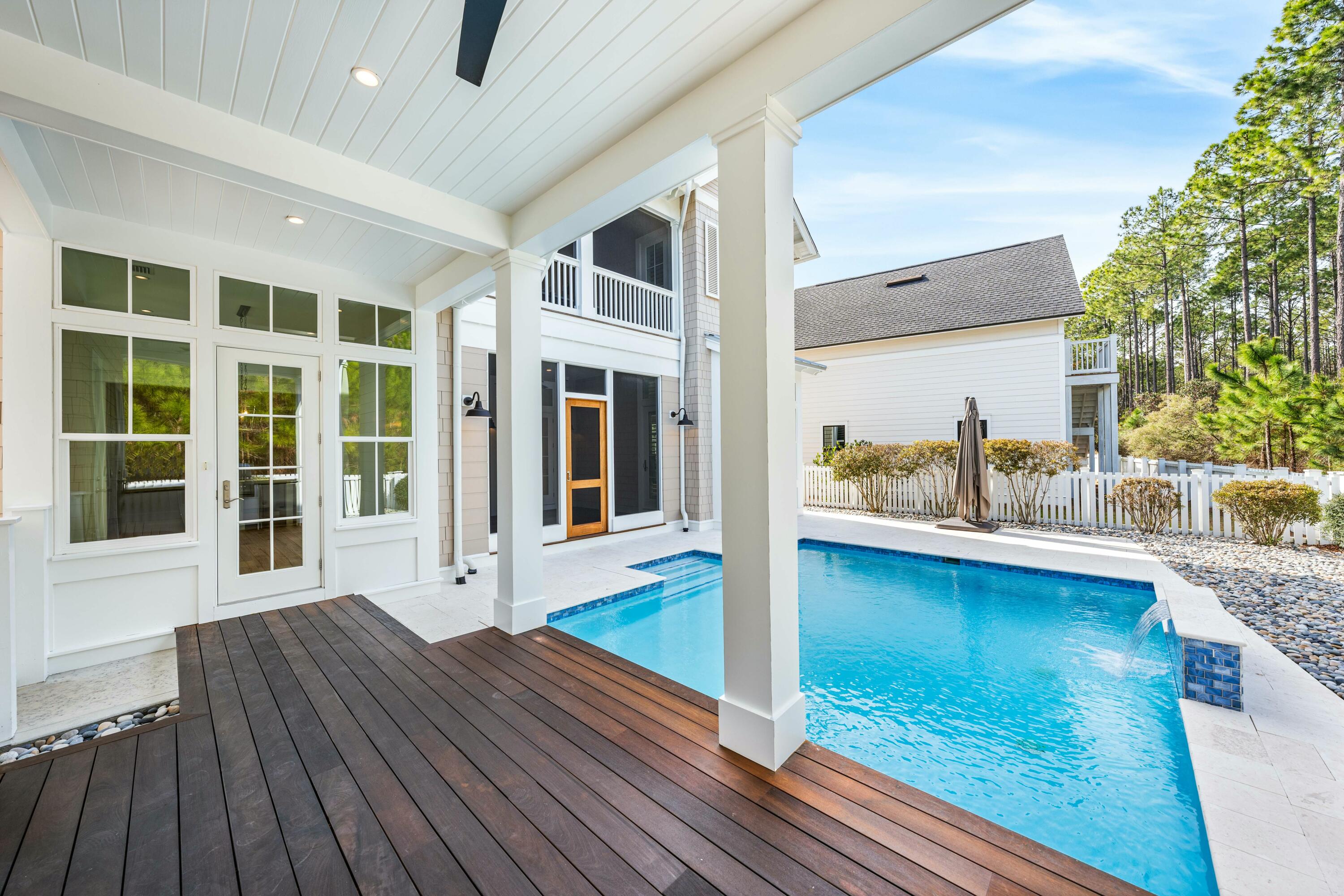 21 Seastone Court