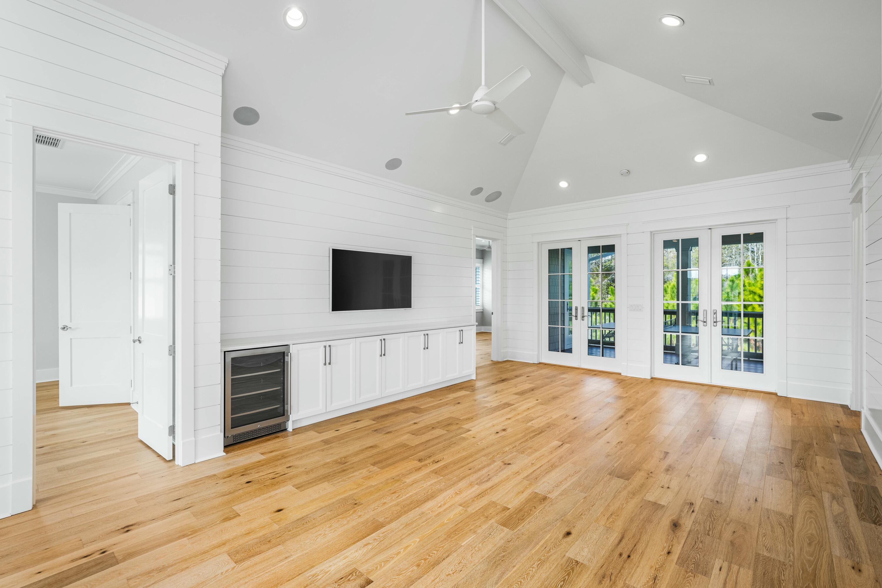 21 Seastone Court