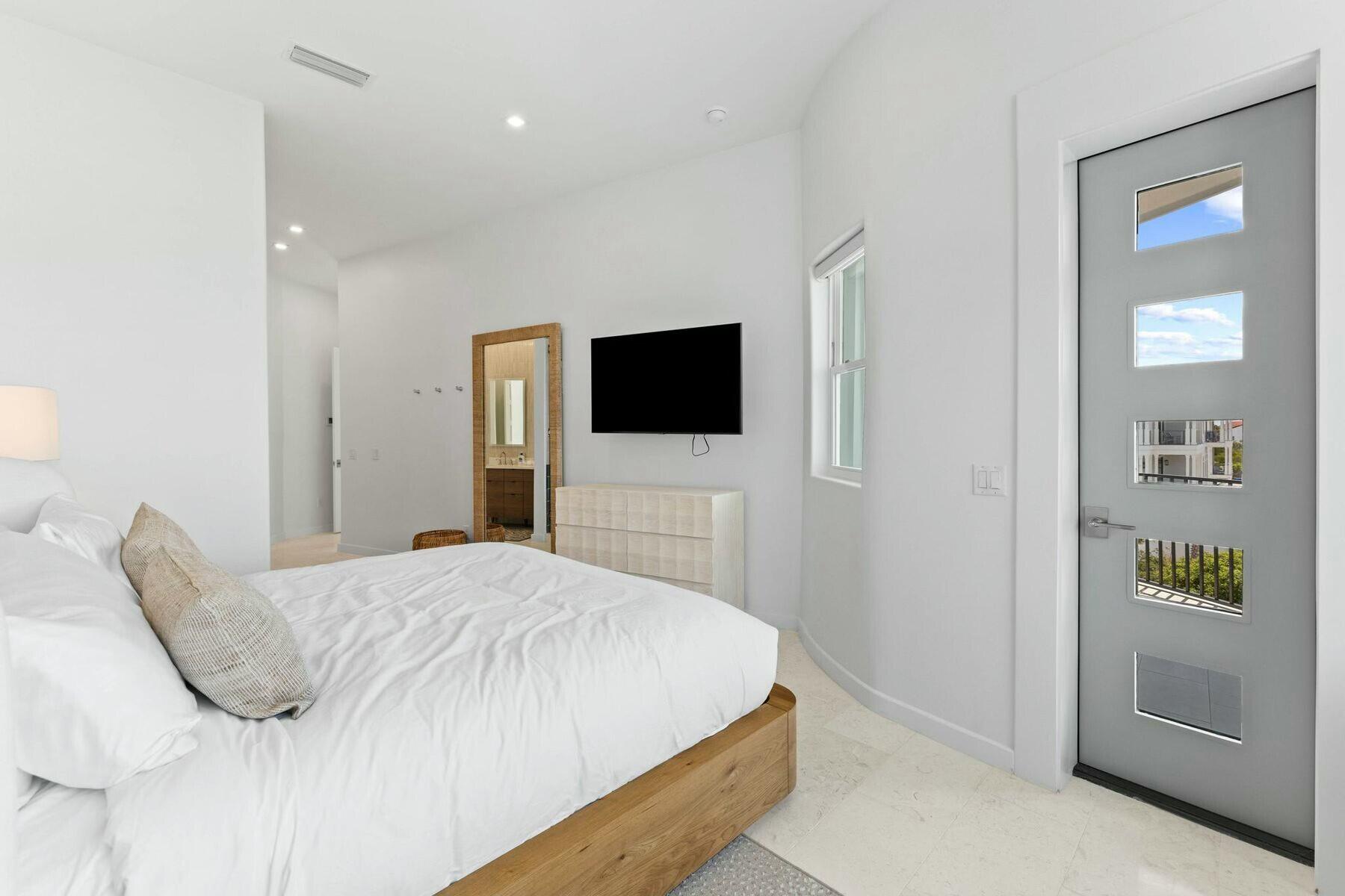 3434 E County Highway 30A