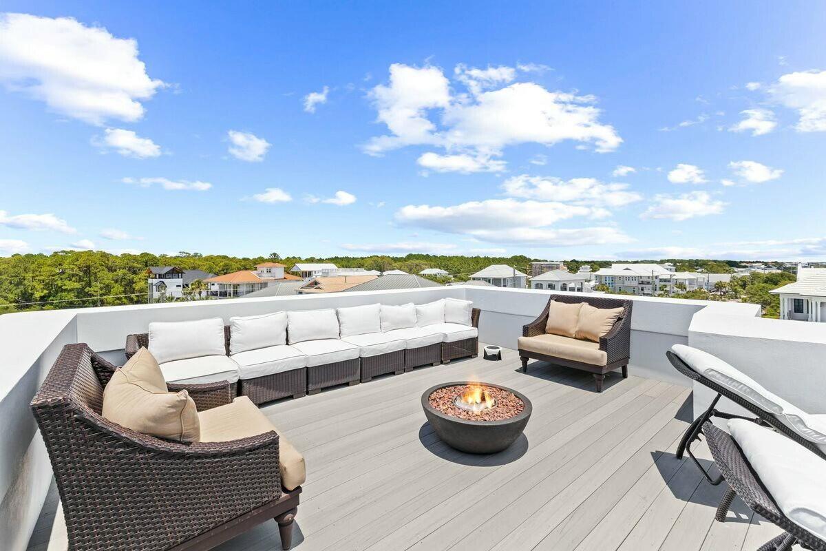 3434 E County Highway 30A