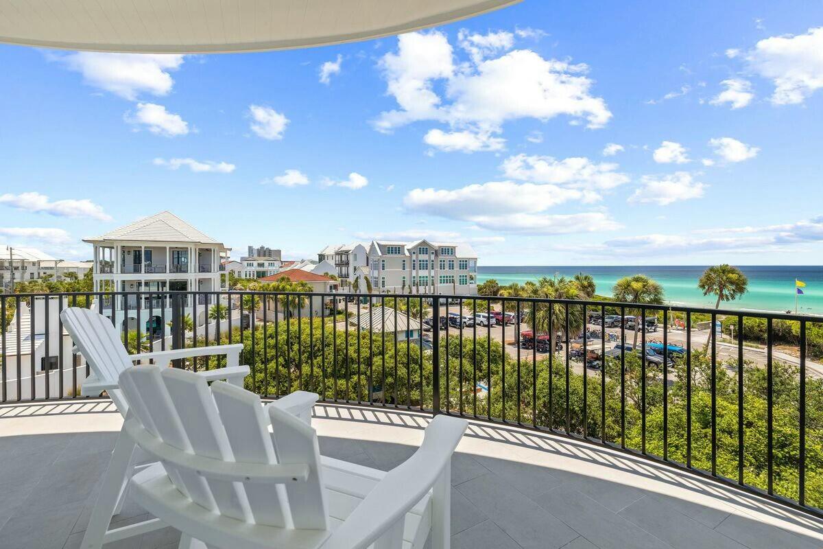 3434 E County Highway 30A