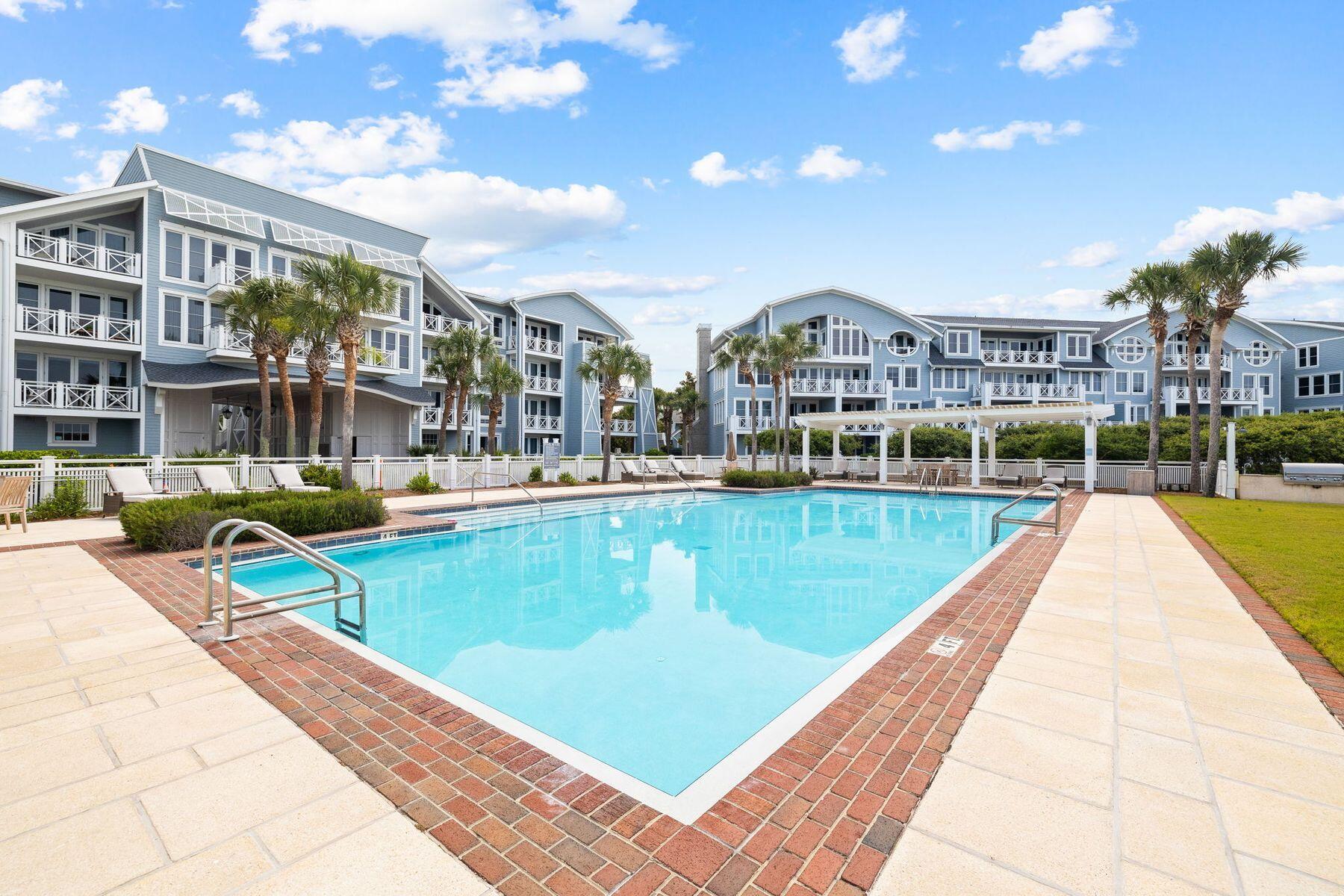 100 S Bridge Lane, UNIT 422C