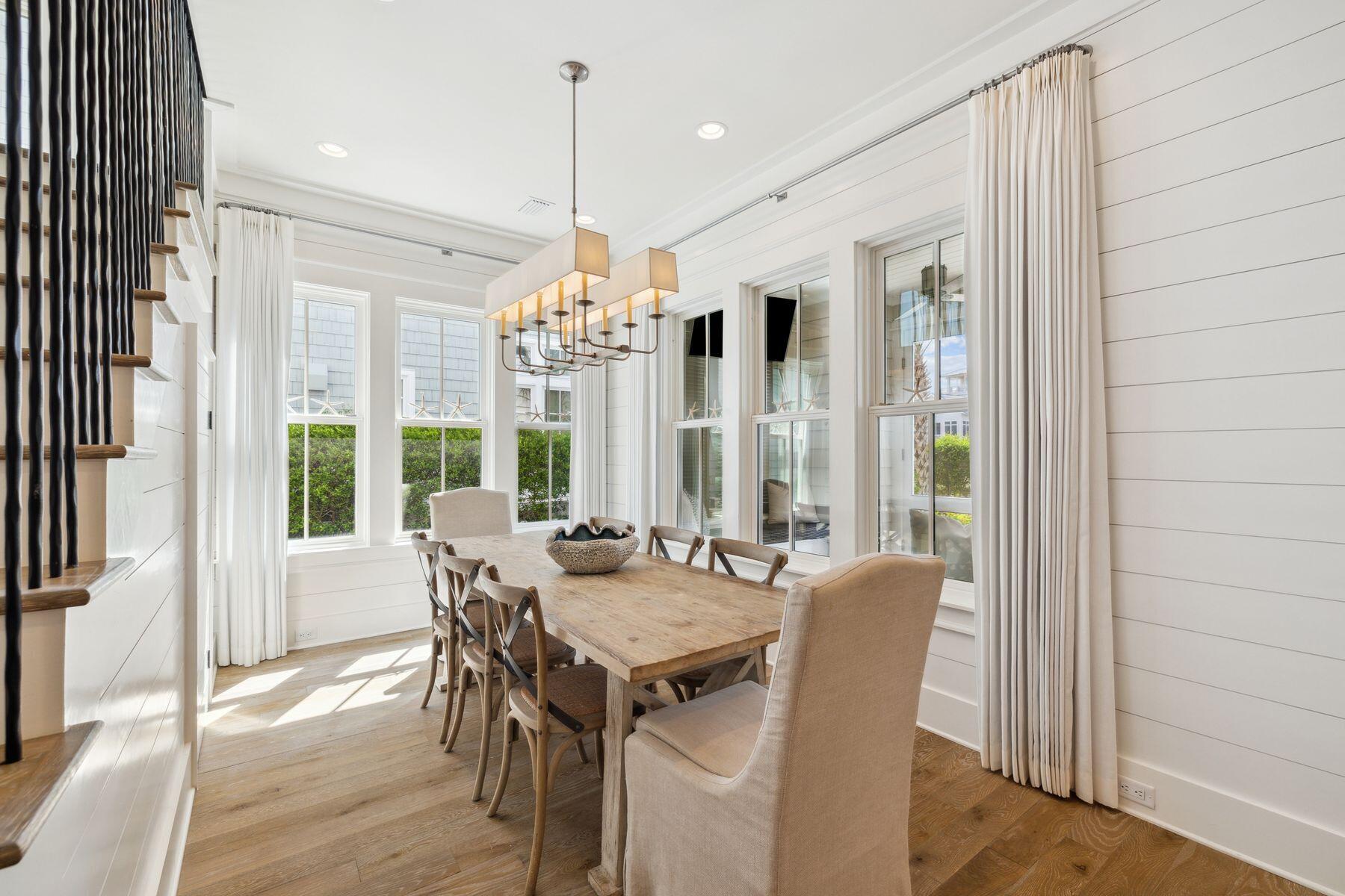 17 Compass Point Way