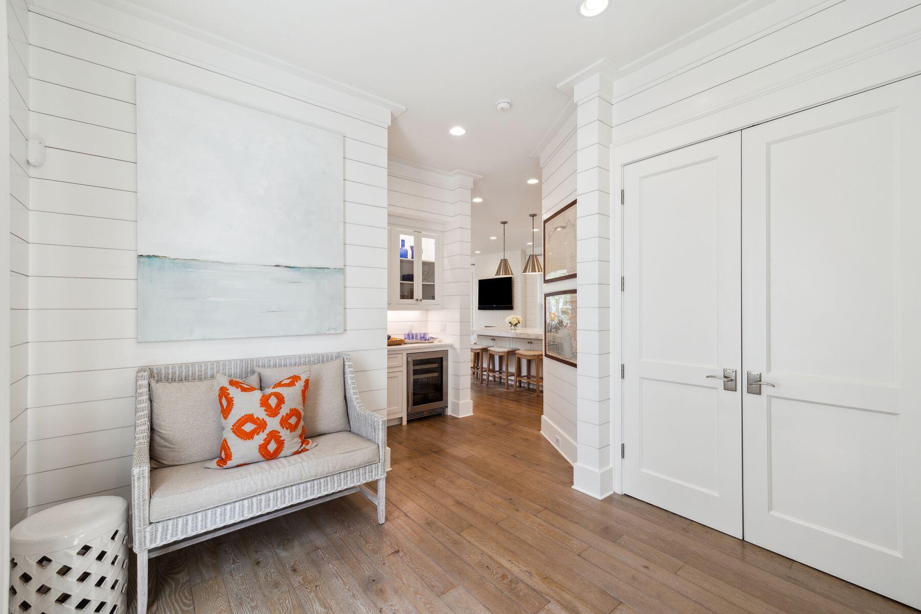 17 Compass Point Way