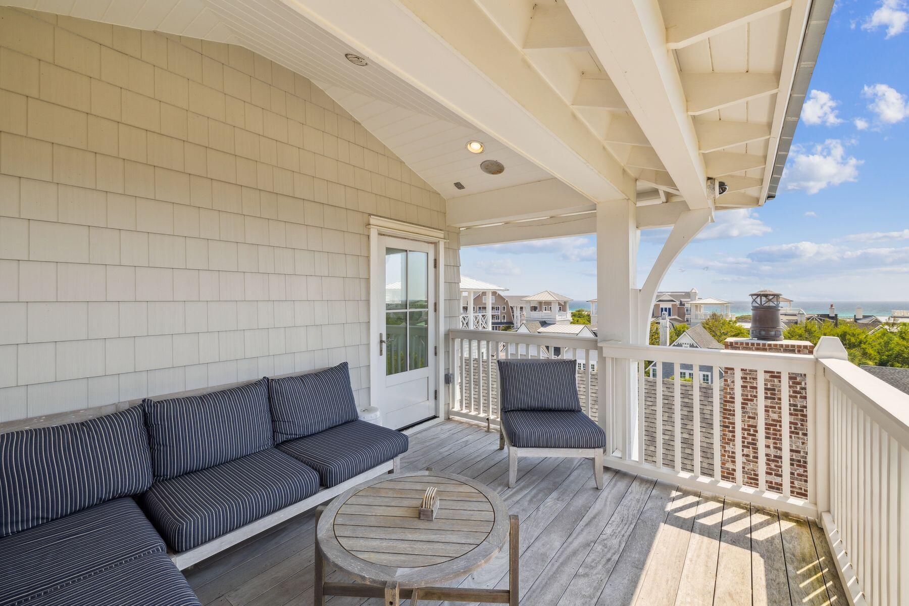 17 Compass Point Way