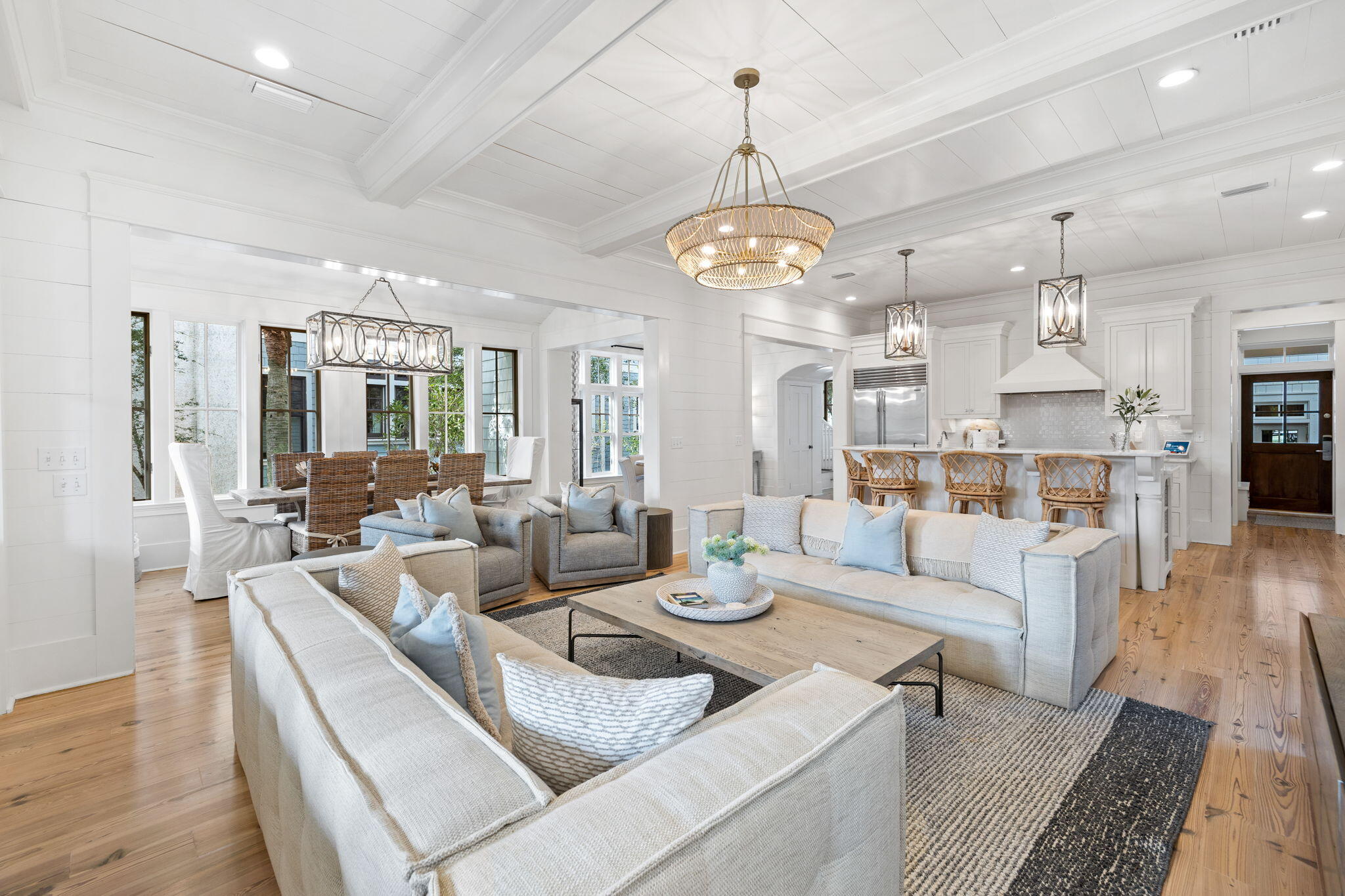 30 E Yacht Pond Lane