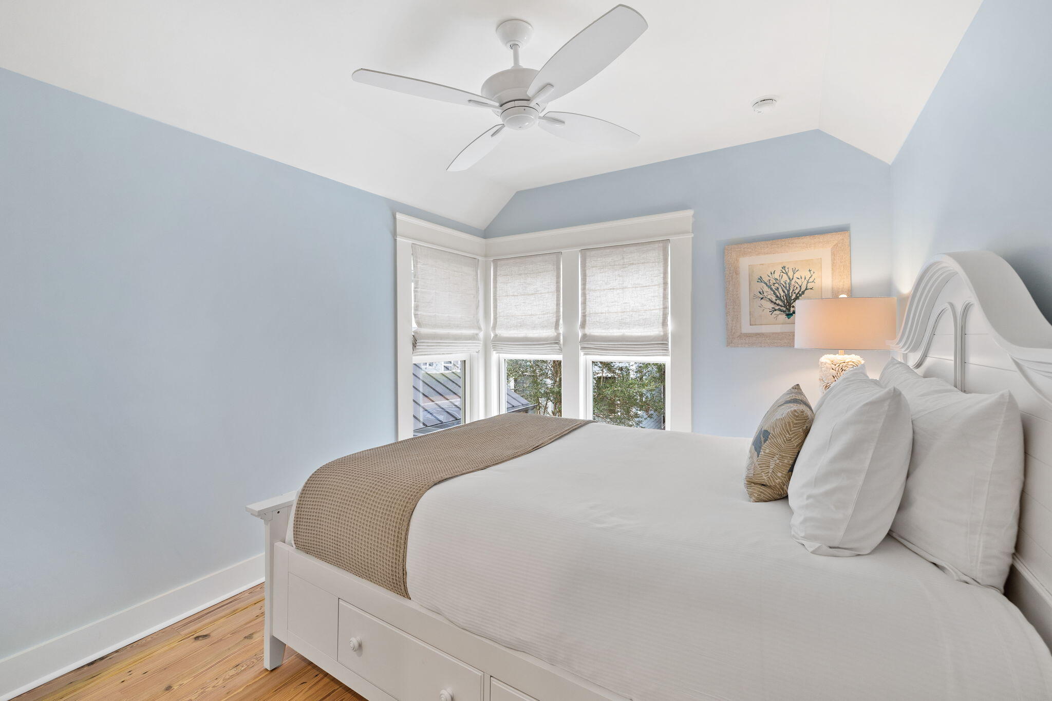 30 E Yacht Pond Lane