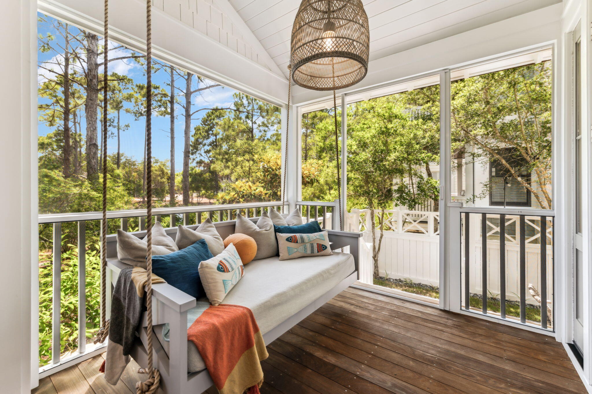 30 E Yacht Pond Lane