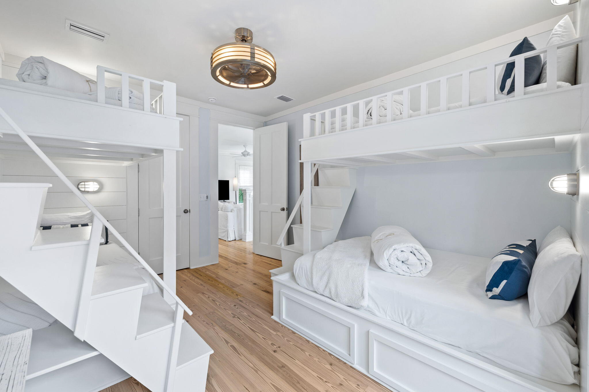 30 E Yacht Pond Lane