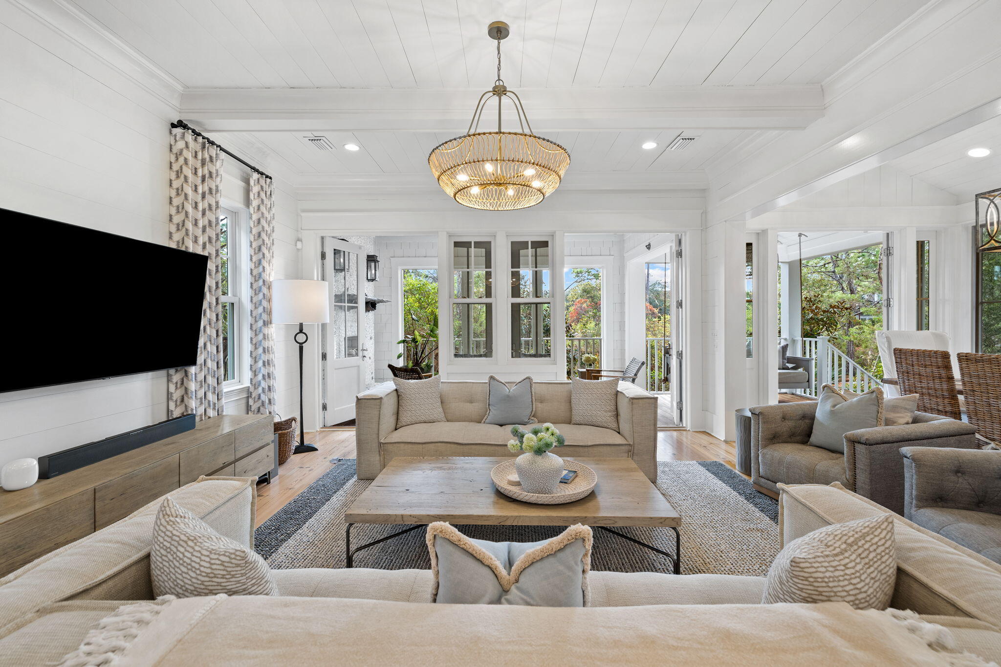 30 E Yacht Pond Lane