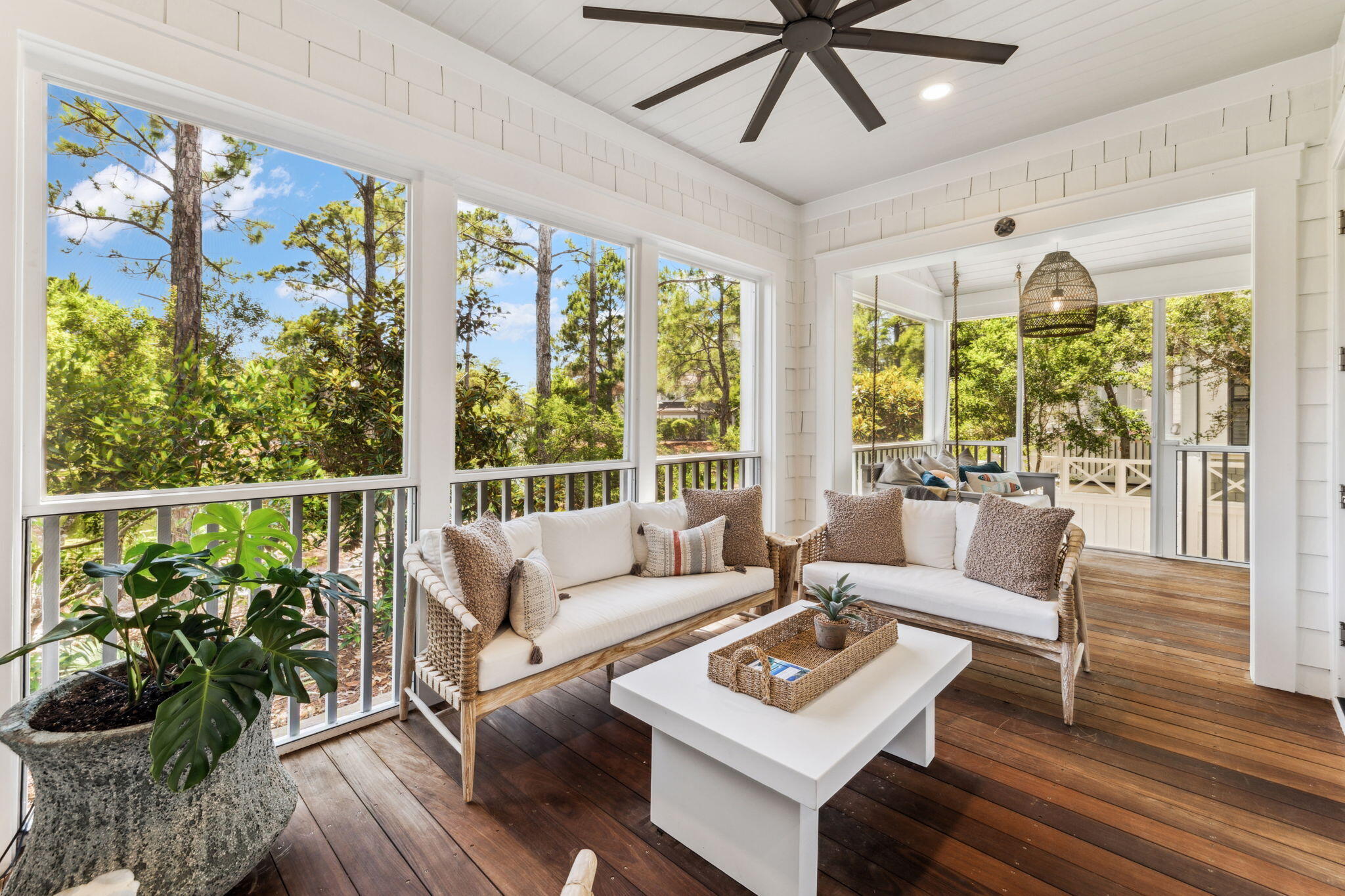 30 E Yacht Pond Lane