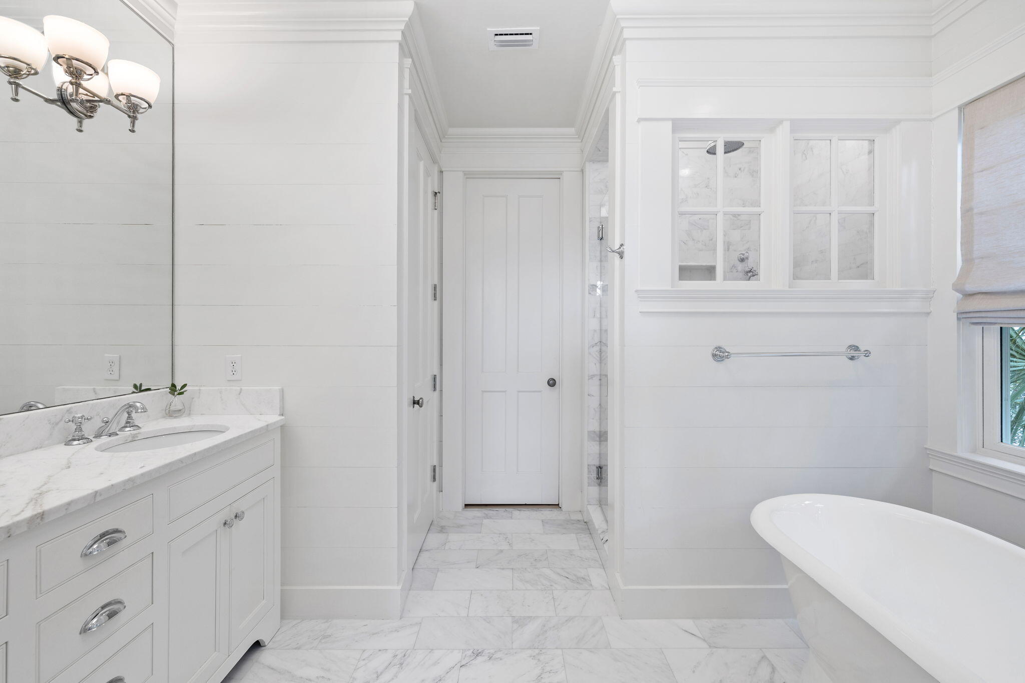 30 E Yacht Pond Lane