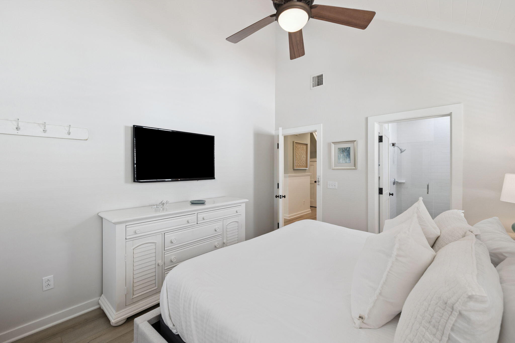 261 Salt Box Lane