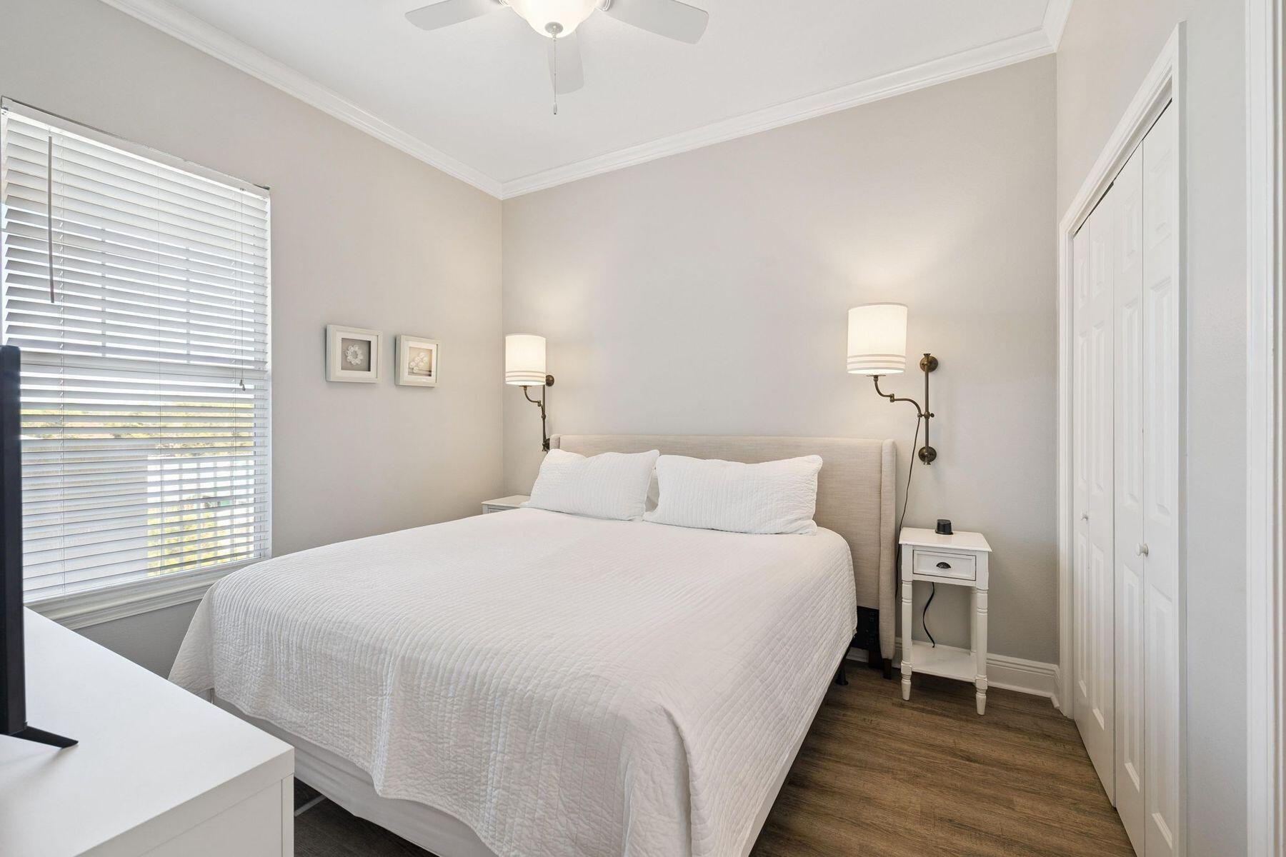 4045 W County Highway 30A UNIT 402