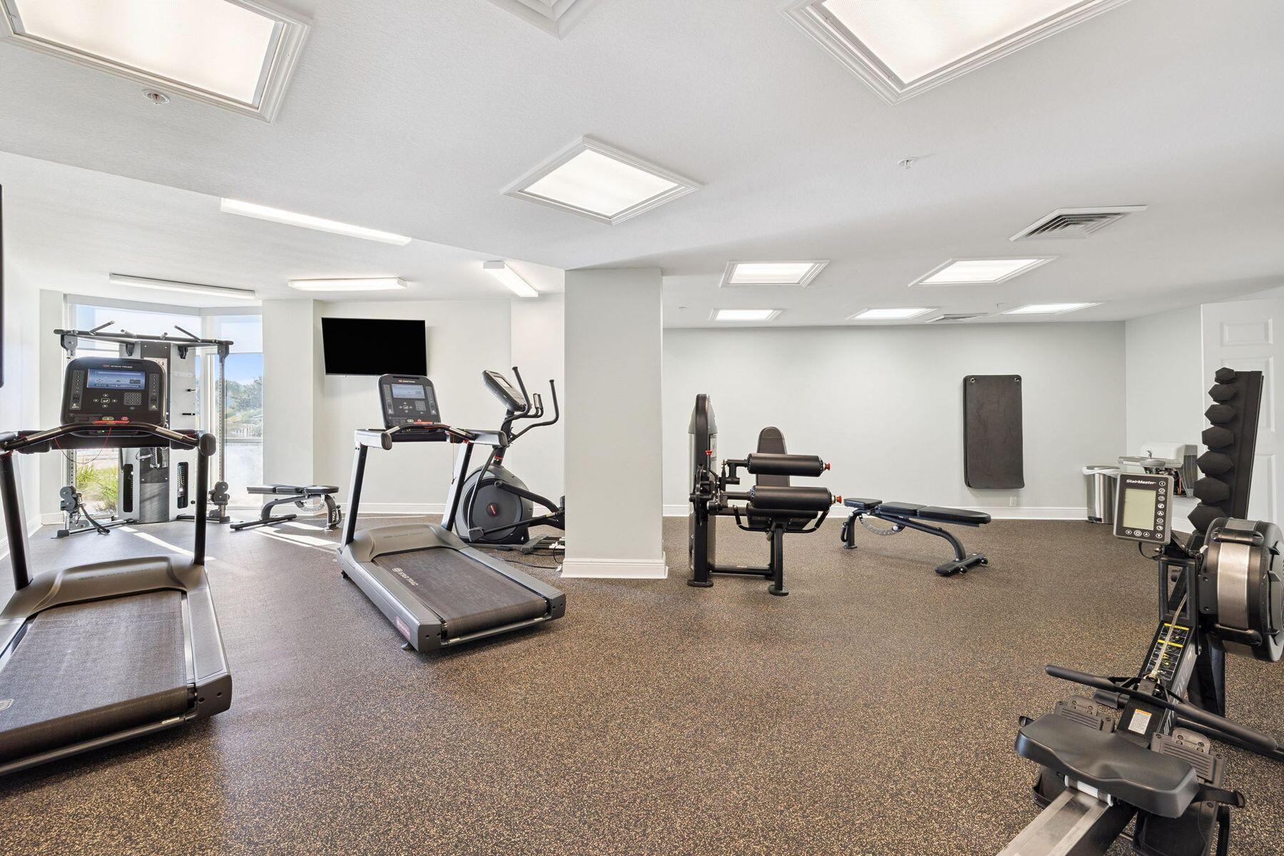 4045 W County Highway 30A UNIT 402