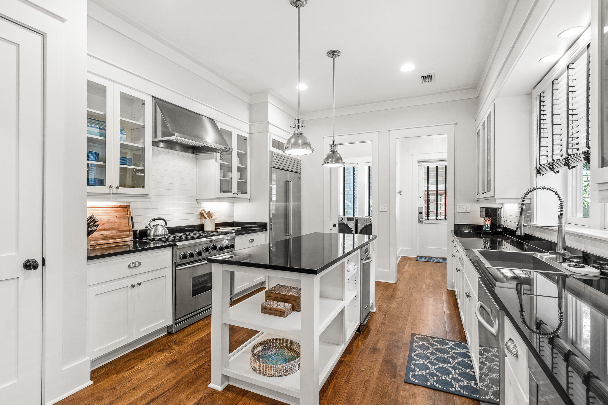 30 N Shingle Lane